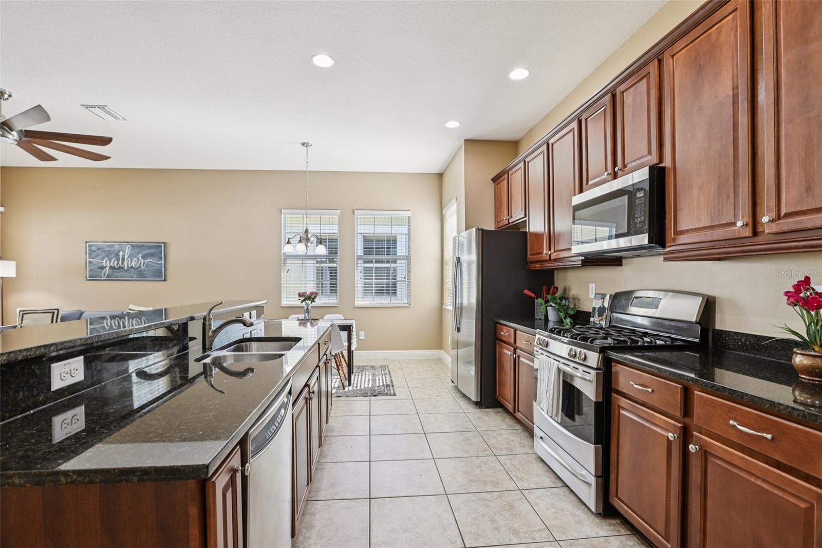 221 SUNSET CREST CT, APOLLO BEACH, FL, 33572