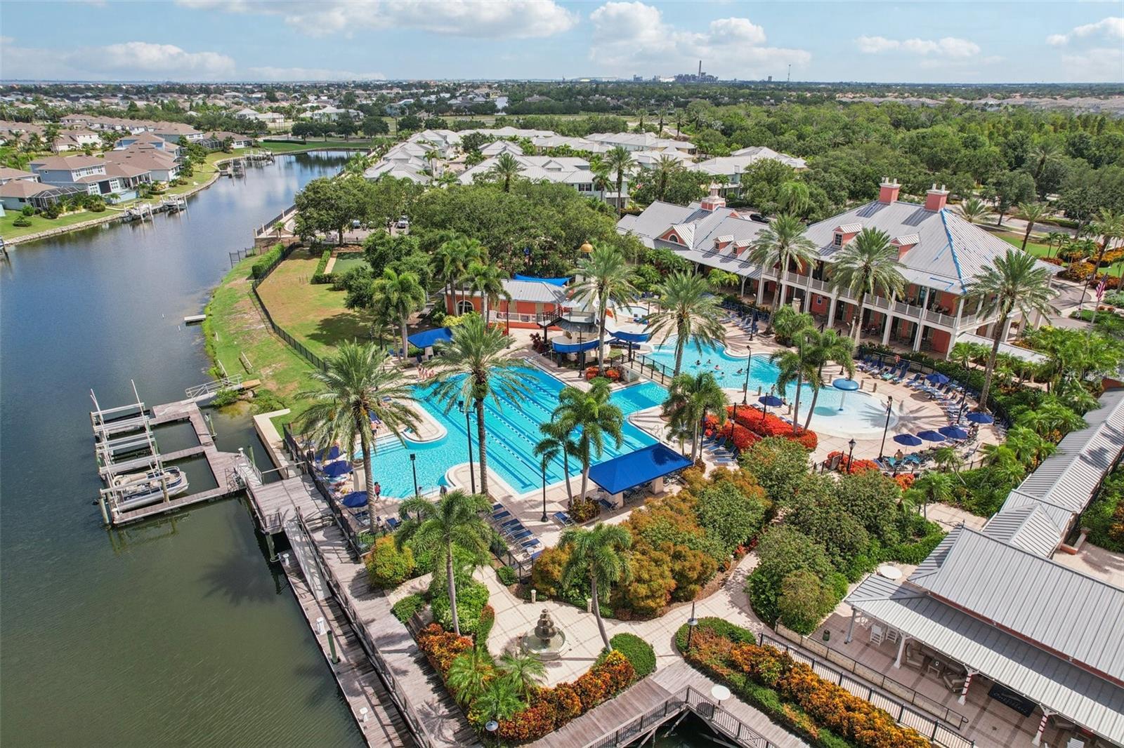 221 SUNSET CREST CT, APOLLO BEACH, FL, 33572