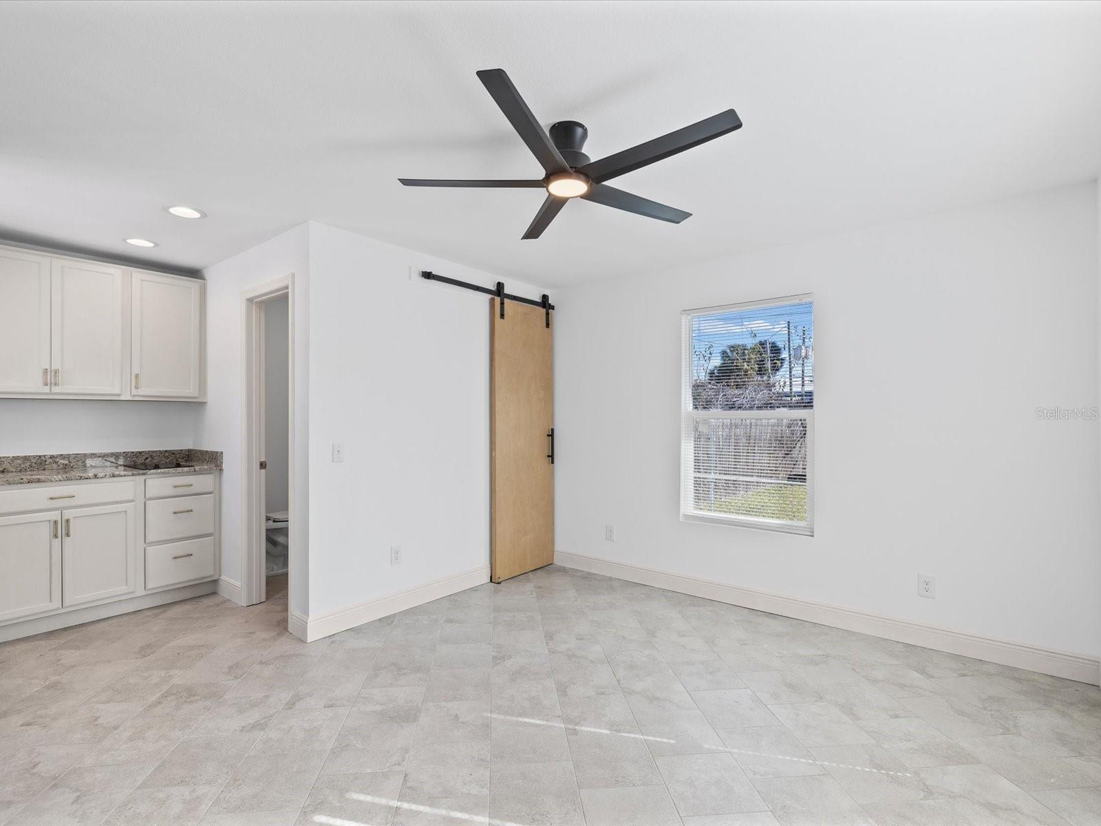 2107 W CHERRY ST, TAMPA, FL, 33607