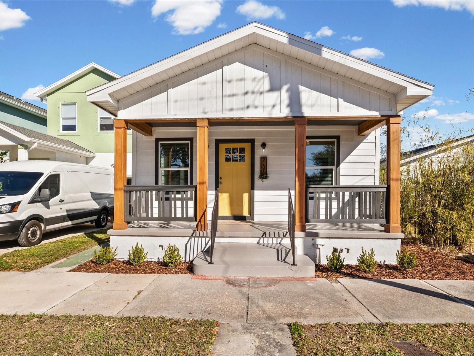 2107 W CHERRY ST, TAMPA, FL, 33607