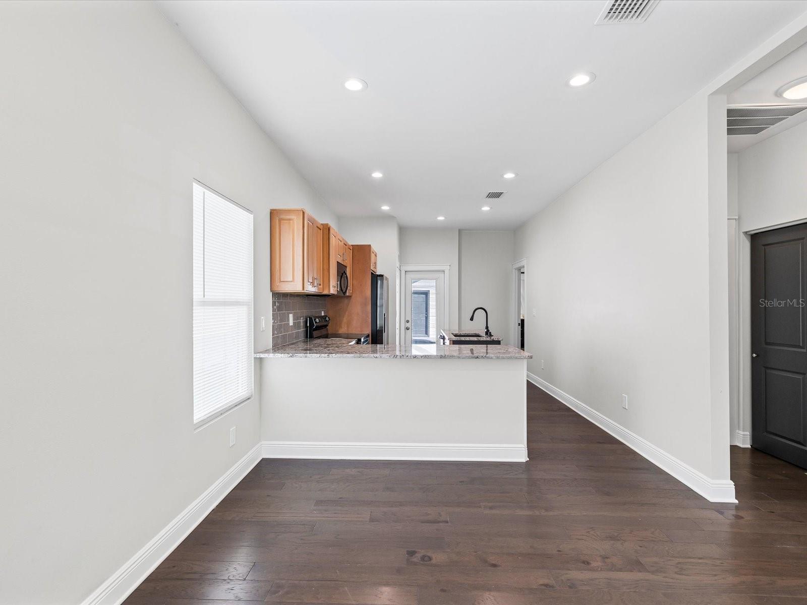 2107 W CHERRY ST, TAMPA, FL, 33607