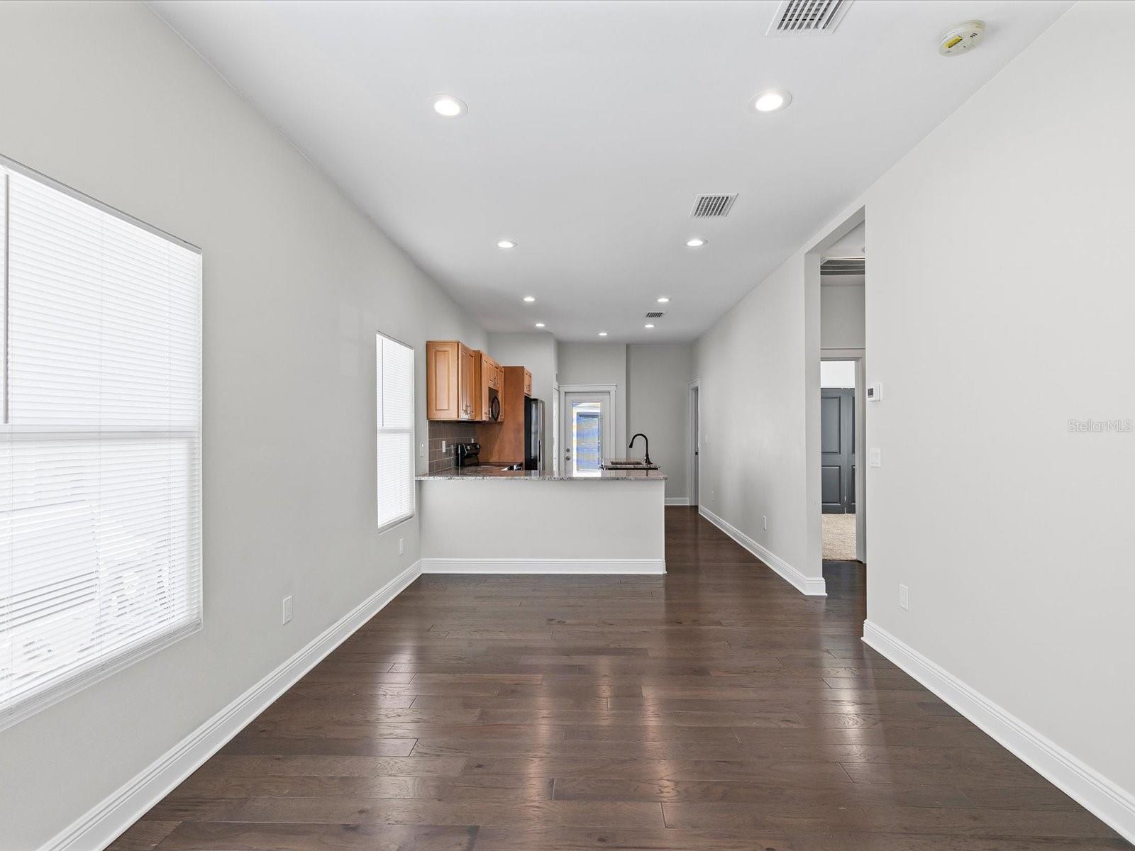 2107 W CHERRY ST, TAMPA, FL, 33607