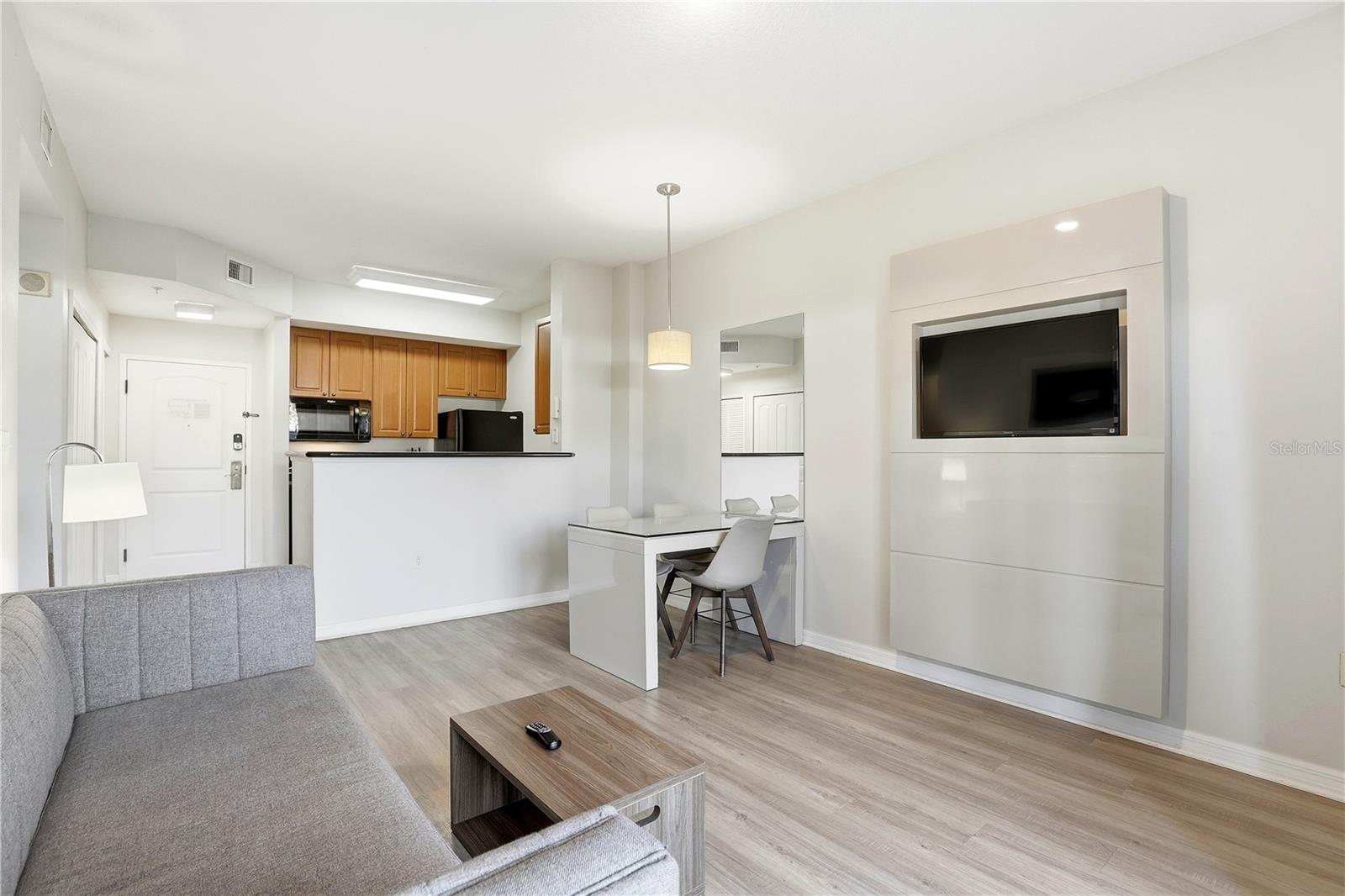 7395 UNIVERSAL BLVD #104, ORLANDO, FL, 32819