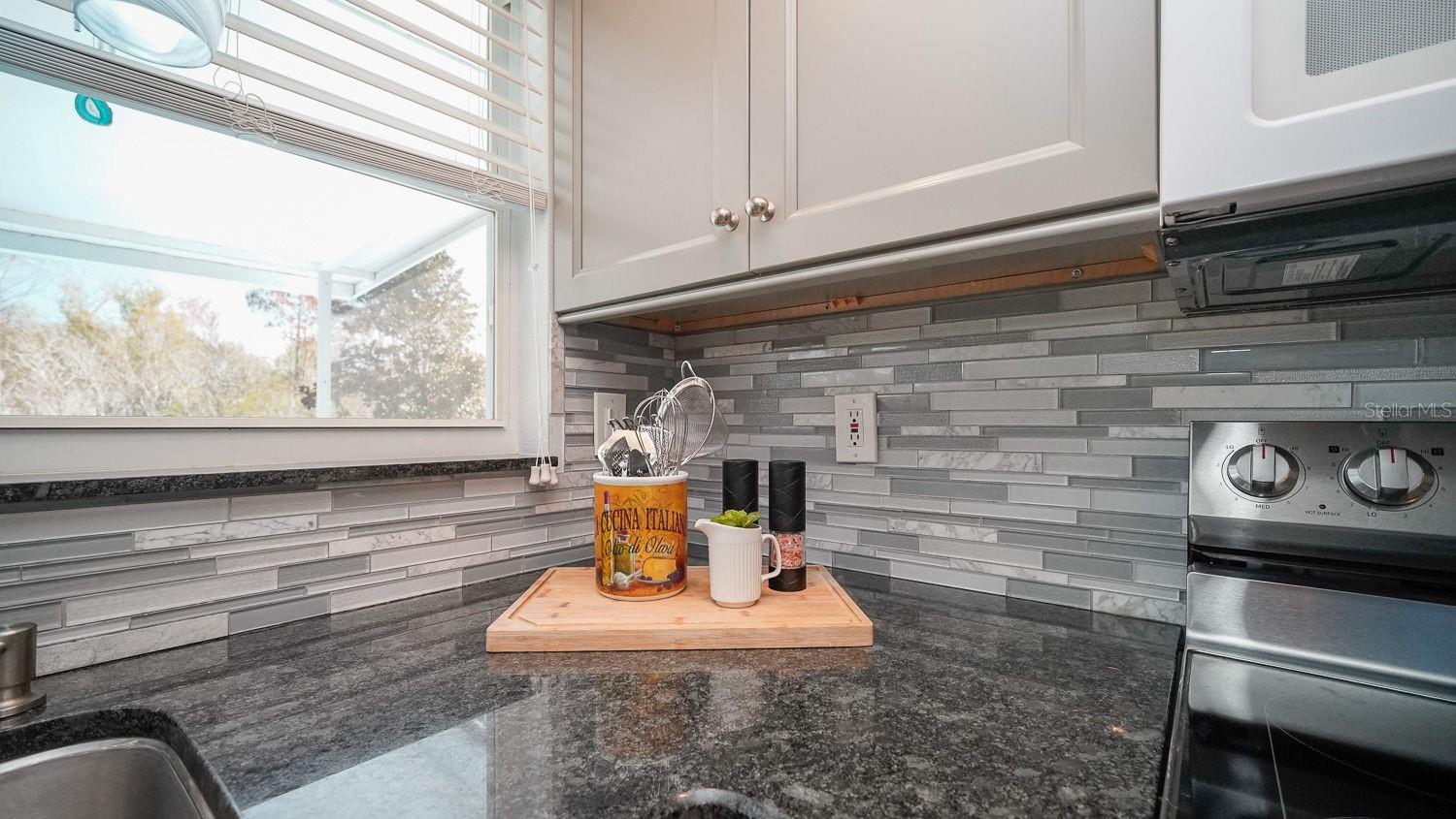 12200 SILK OAK LN, HUDSON, FL, 34667