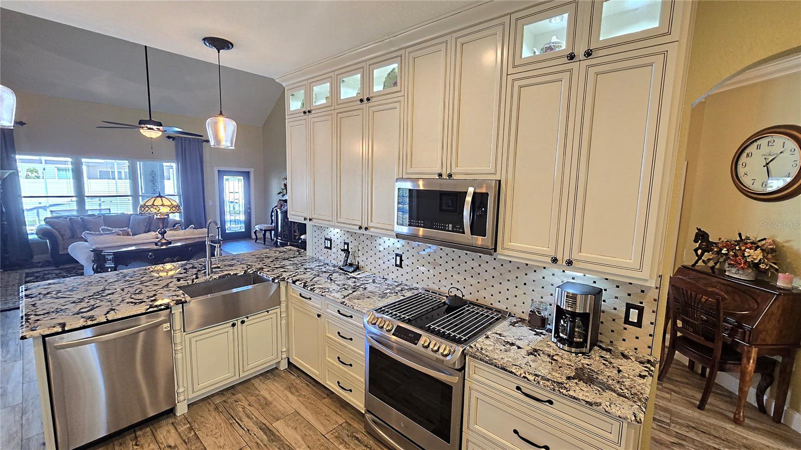 2591 SAND HILL POINT CIR, DAVENPORT, FL, 33837