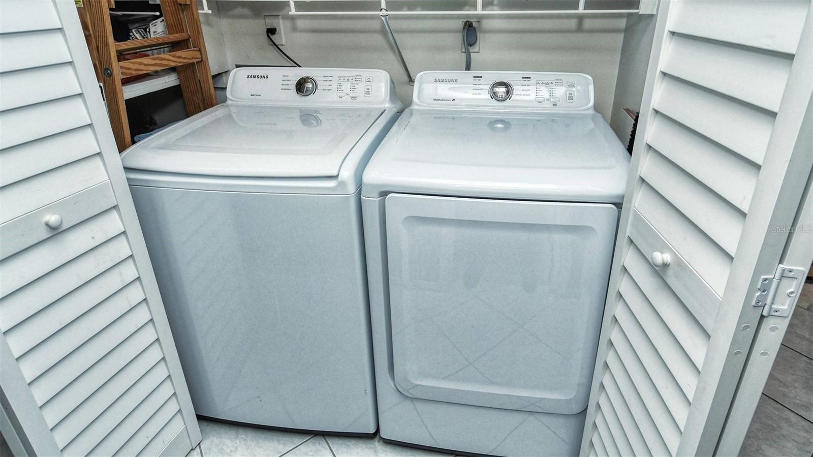 1255 E PEPPERTREE DR #101, SARASOTA, FL, 34242