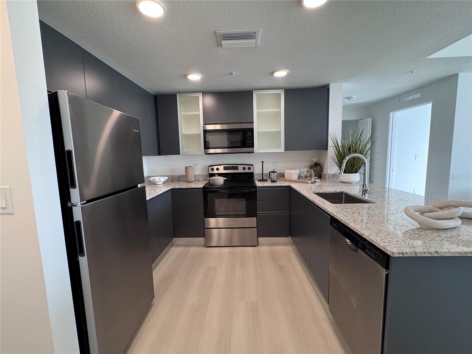 5587 MILLENIA PARK BLVD #112, ORLANDO, FL, 32839