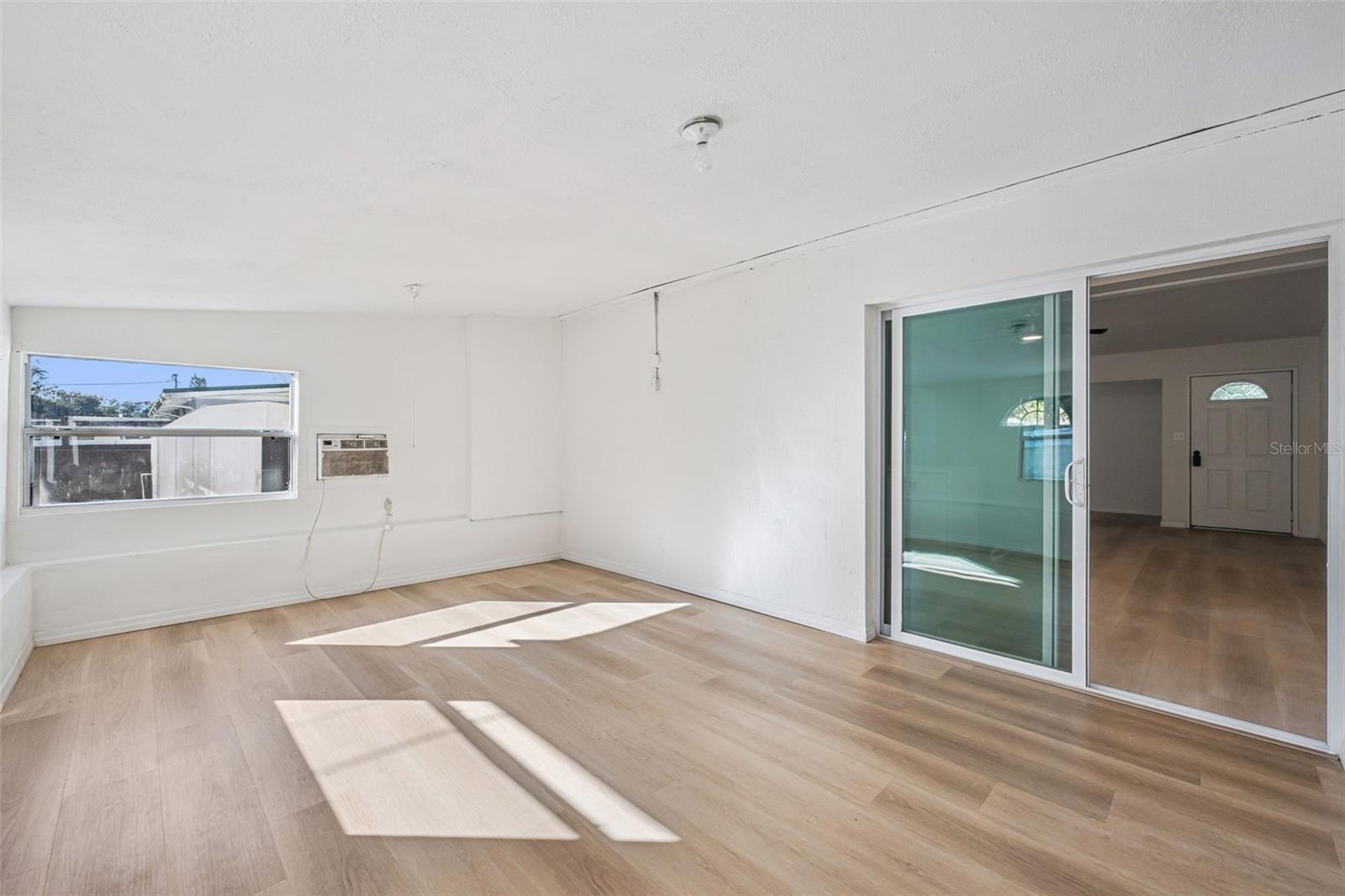 2827 S PARK AVE, SANFORD, FL, 32773