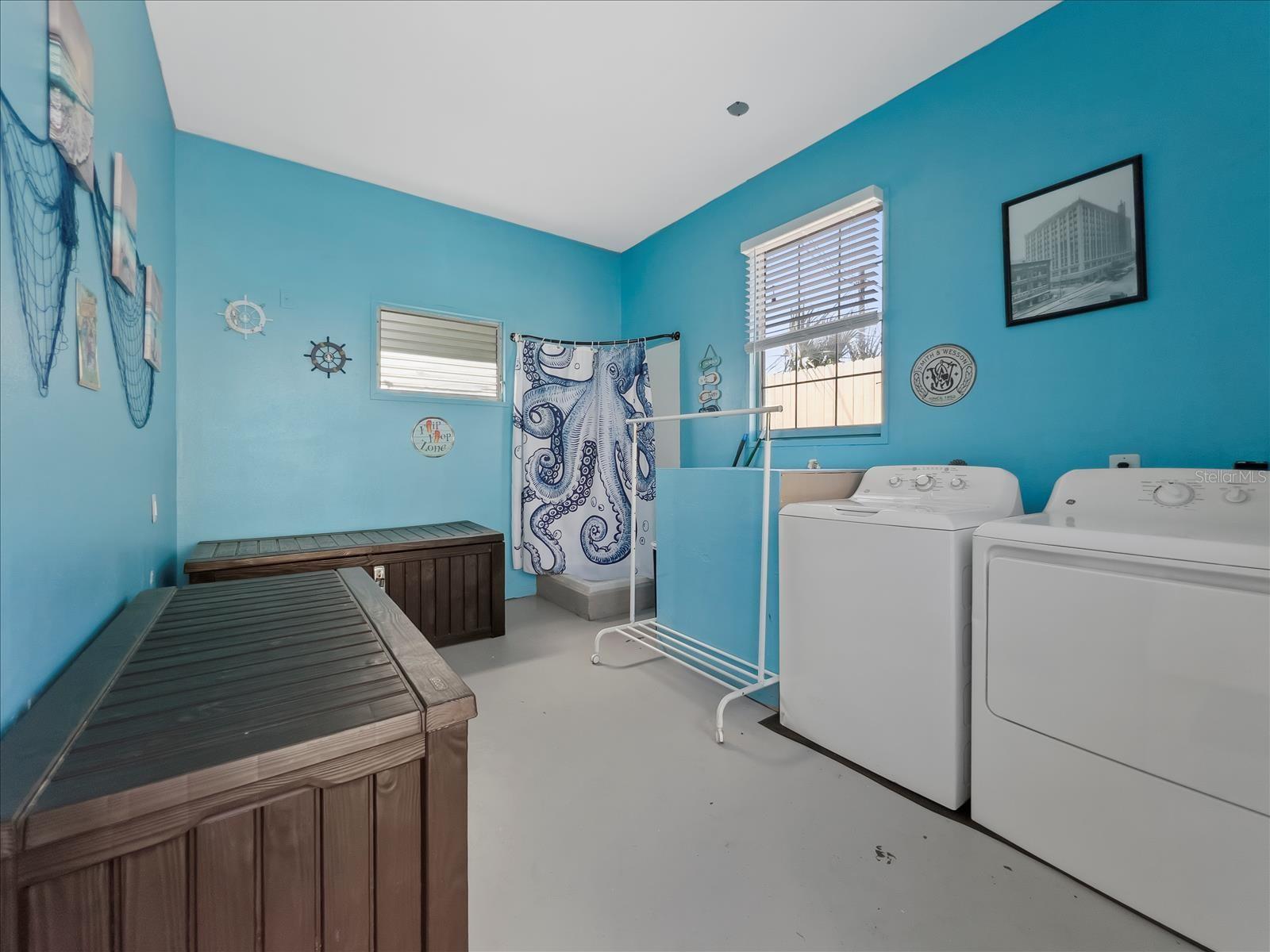 3801 1ST AVE S, ST PETERSBURG, FL, 33711