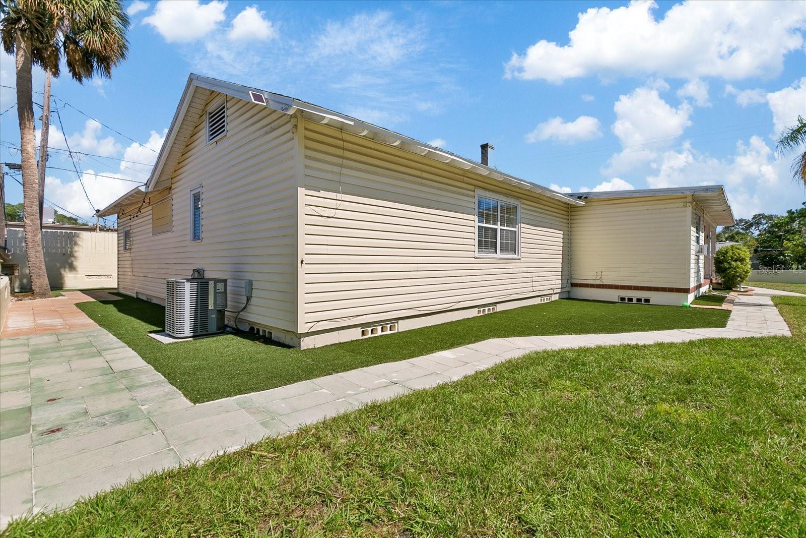 3801 1ST AVE S, ST PETERSBURG, FL, 33711