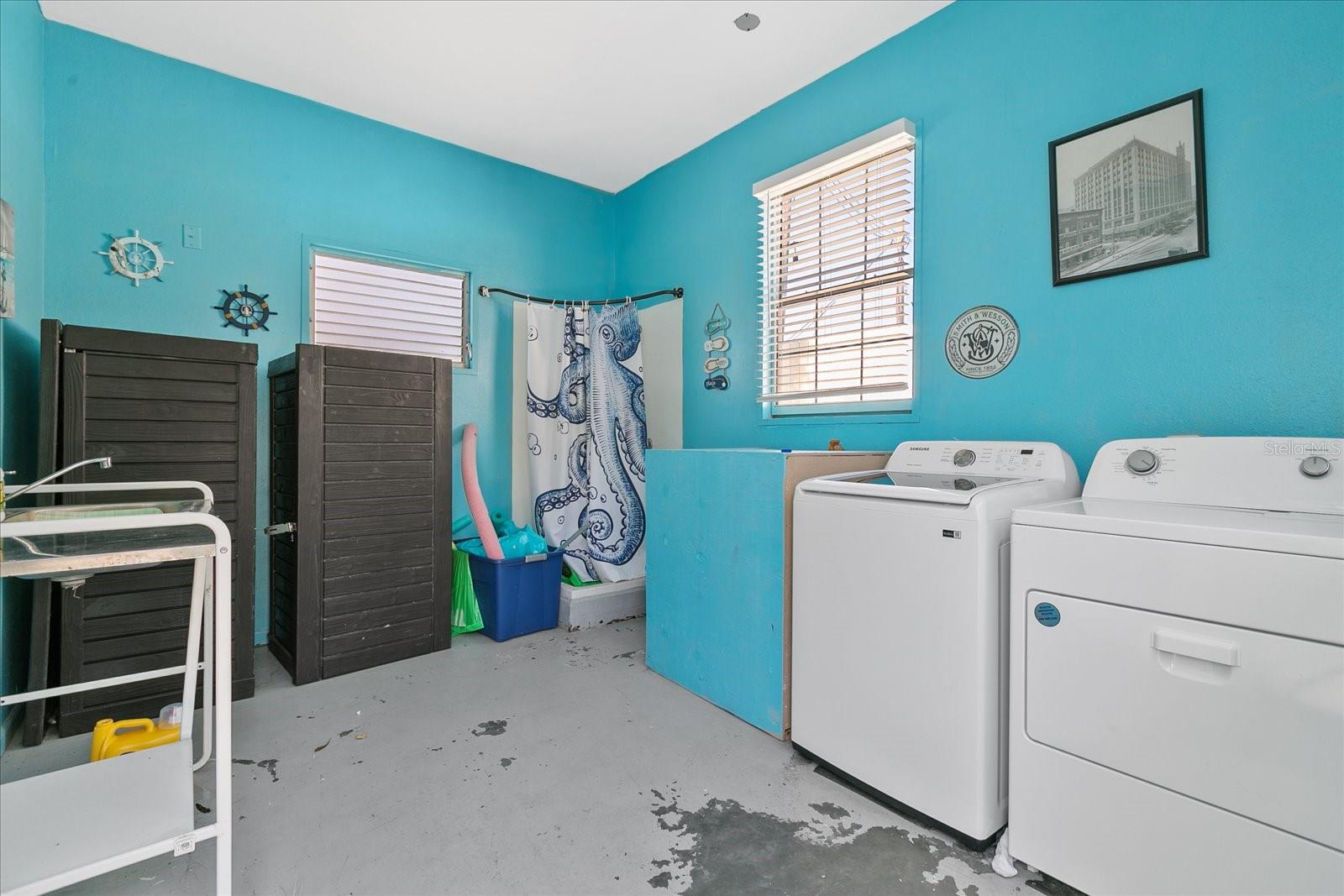 3801 1ST AVE S, ST PETERSBURG, FL, 33711