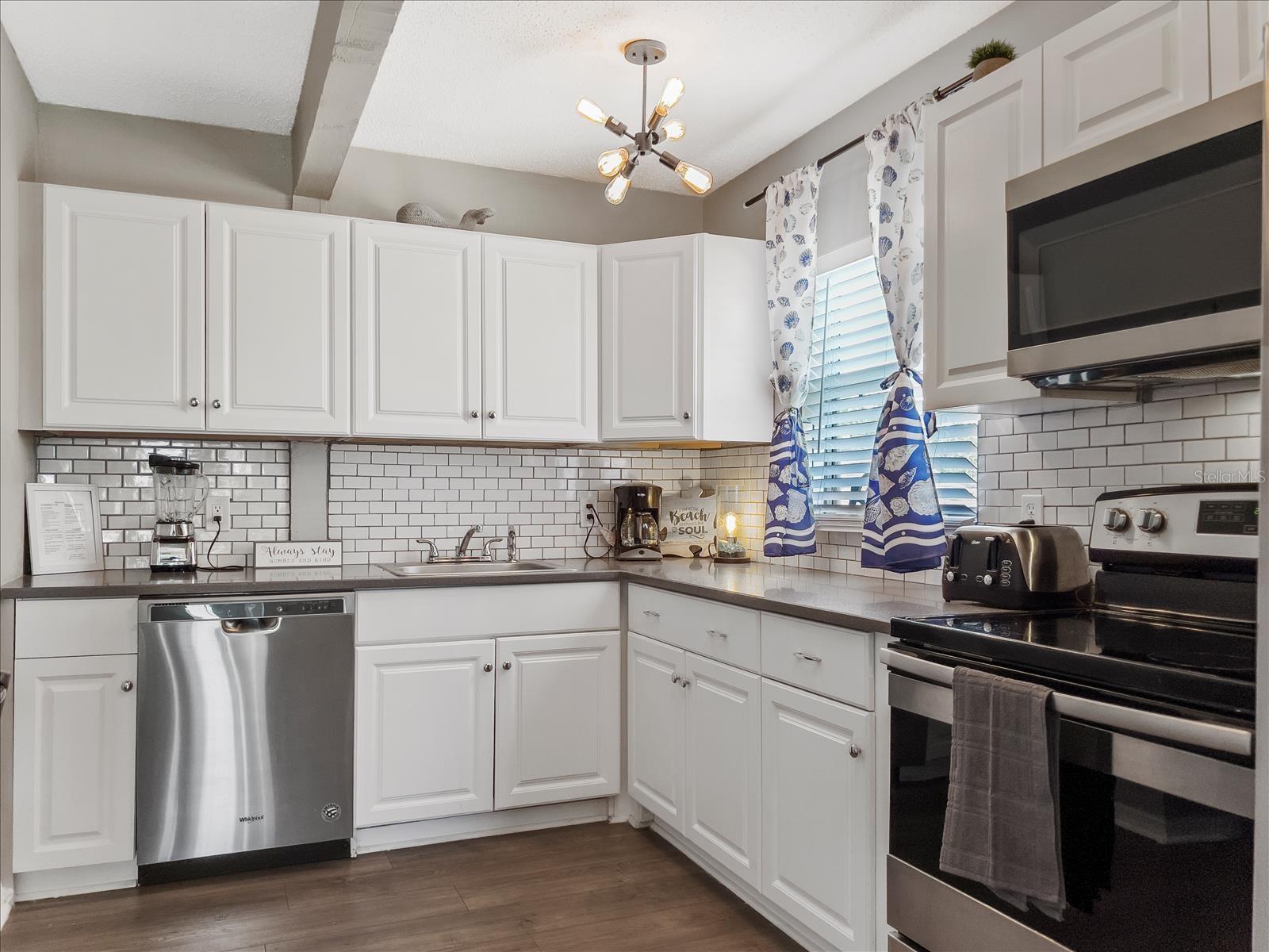 3801 1ST AVE S, ST PETERSBURG, FL, 33711