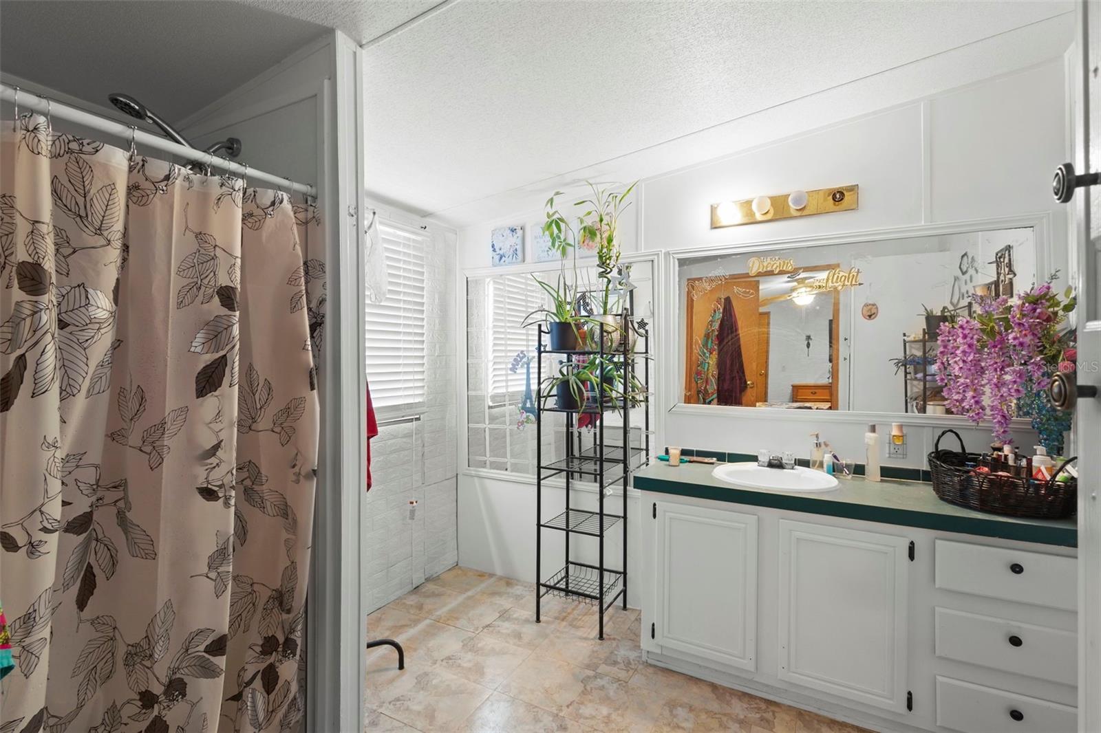 122 LEISURE WORLD DR N, DEBARY, FL, 32713