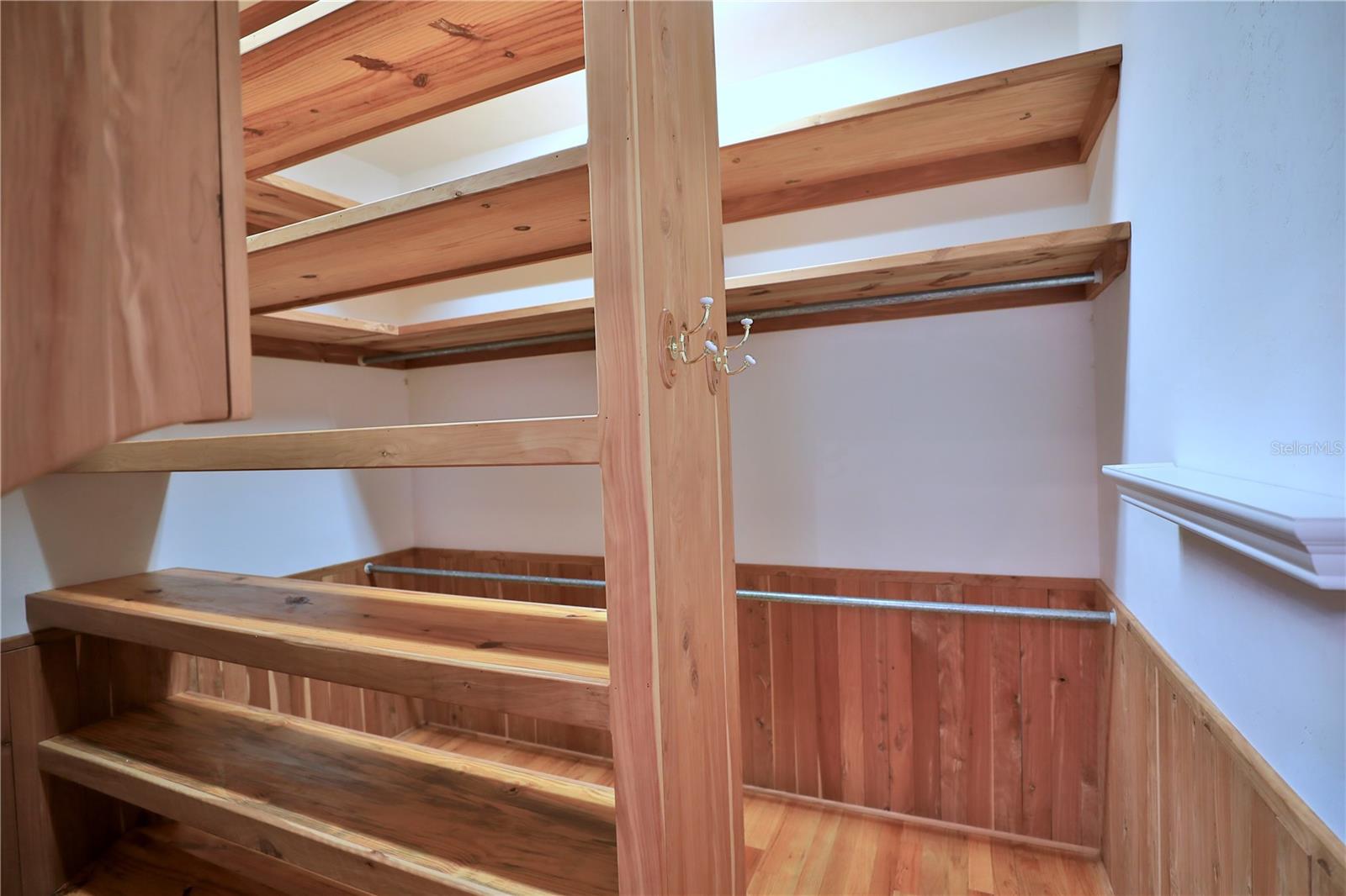 OM717740 Property Photo