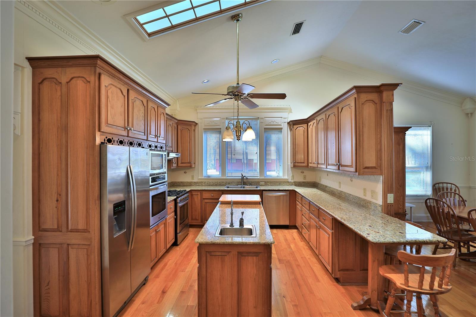 OM717740 Property Photo