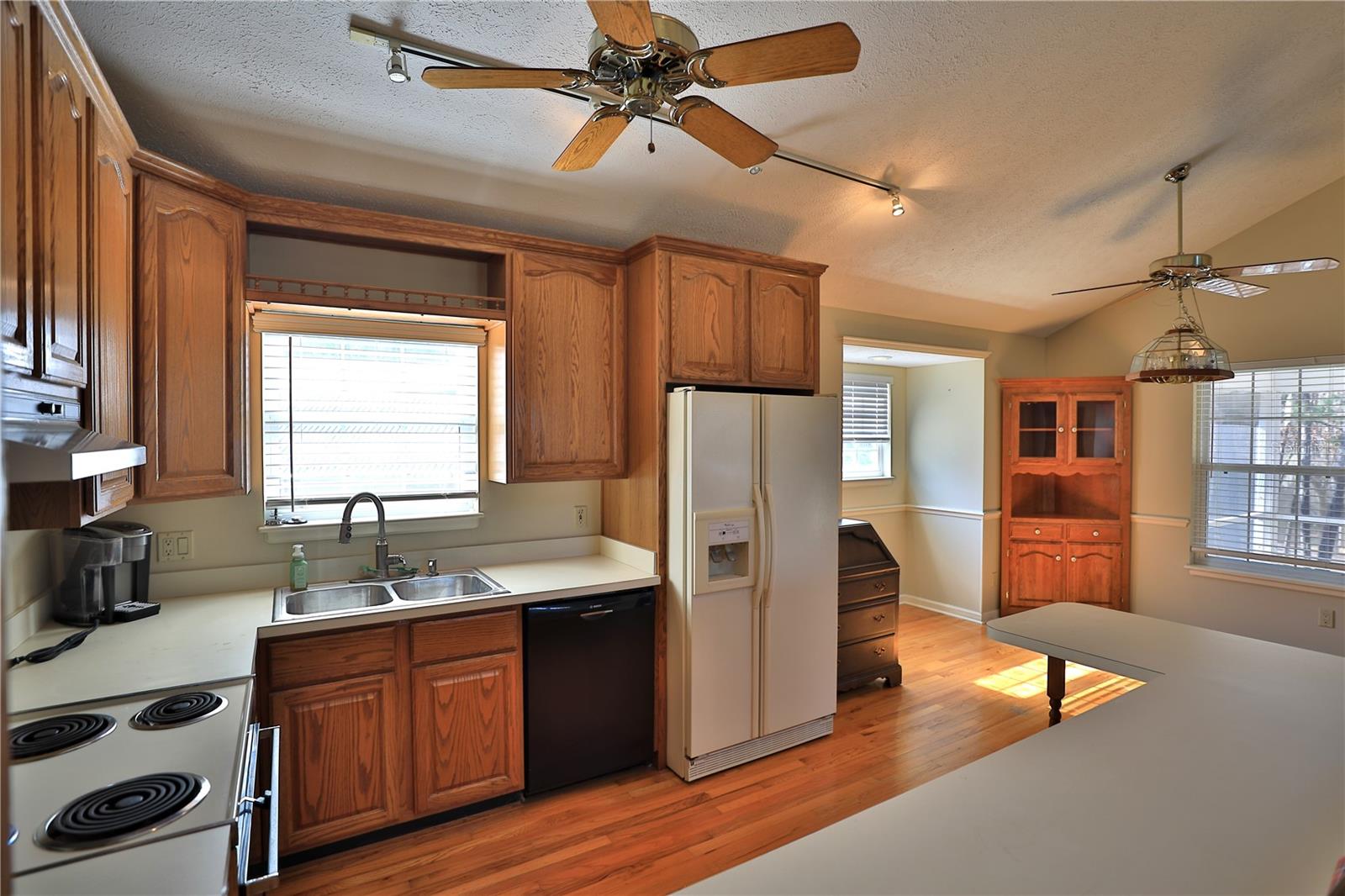 OM717740 Property Photo