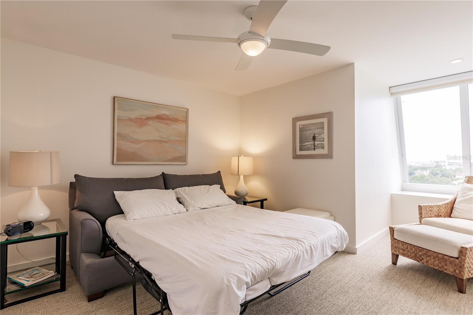 1200 E PEPPERTREE LN #402, SARASOTA, FL, 34242