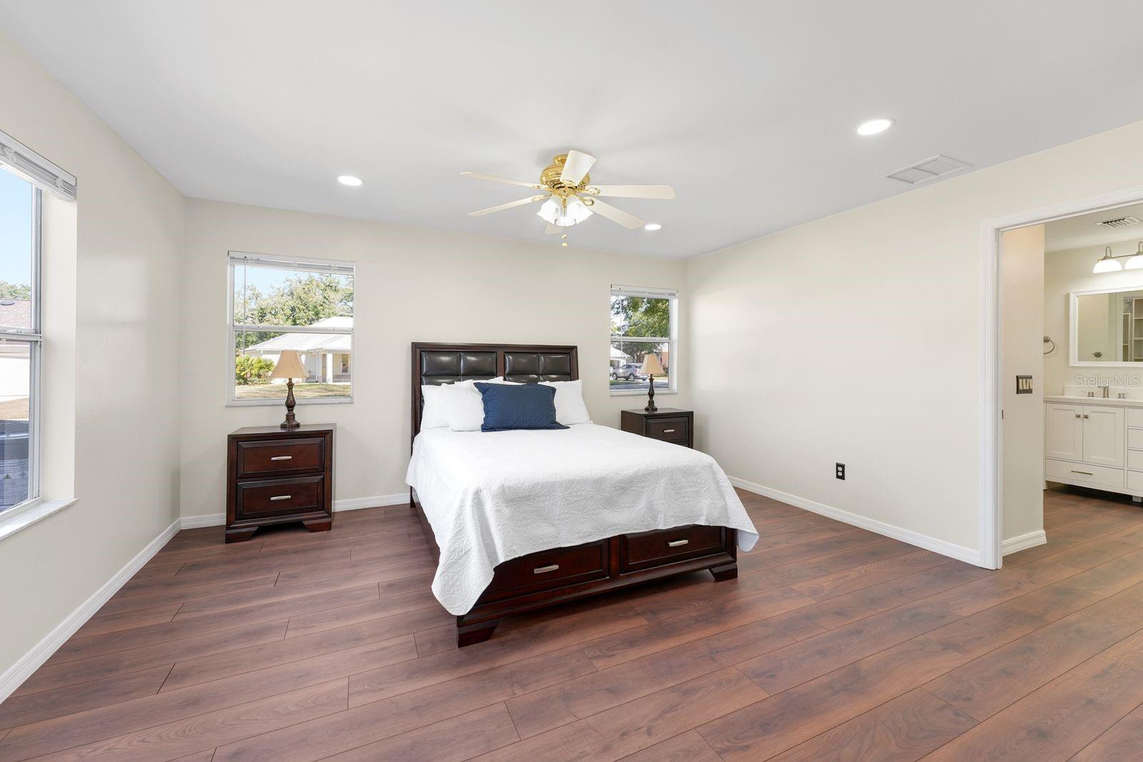 1601 CHAVEZ COURT, THE VILLAGES, FL, 32159