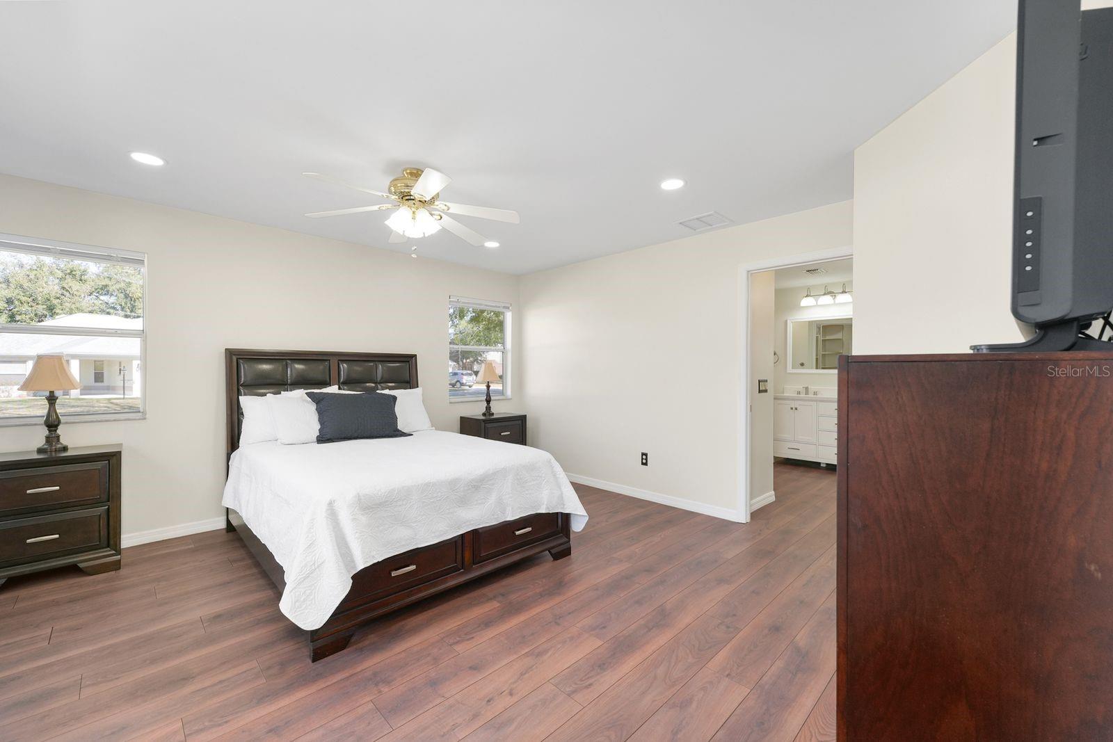 1601 CHAVEZ COURT, THE VILLAGES, FL, 32159