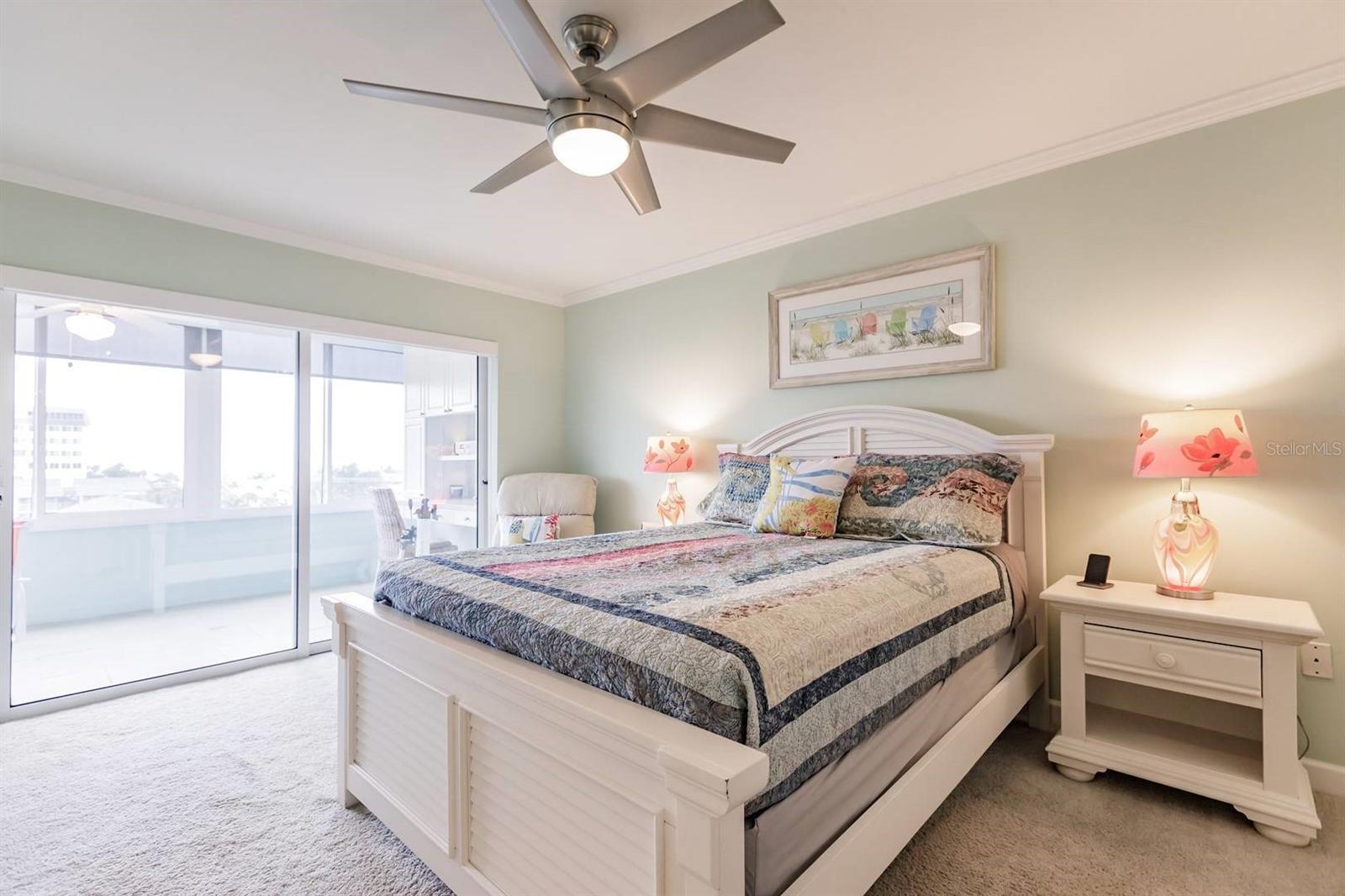 1200 E PEPPERTREE LN #406, SARASOTA, FL, 34242