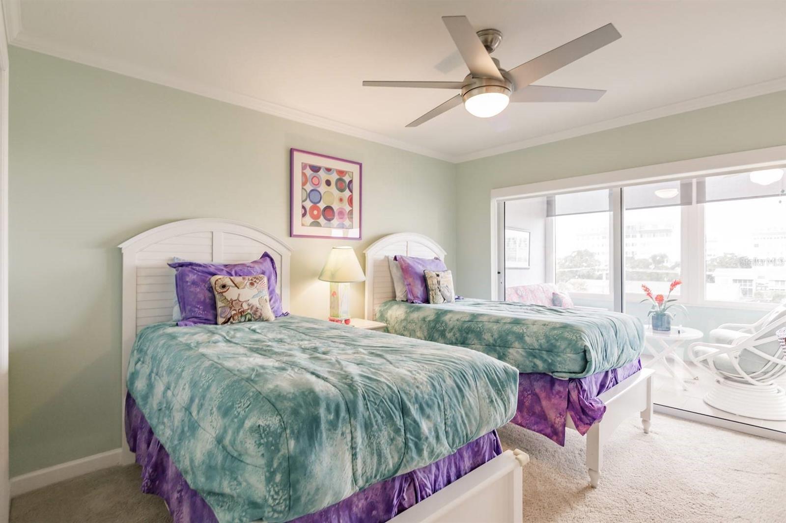 1200 E PEPPERTREE LN #406, SARASOTA, FL, 34242