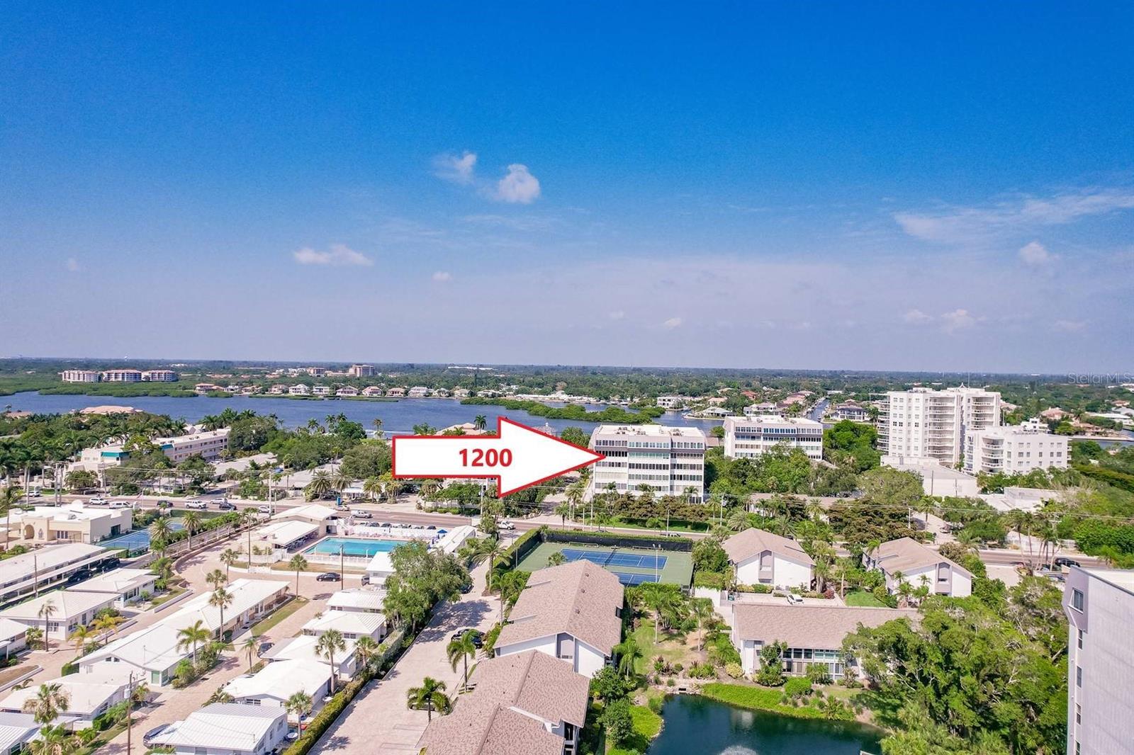 1200 E PEPPERTREE LN #406, SARASOTA, FL, 34242
