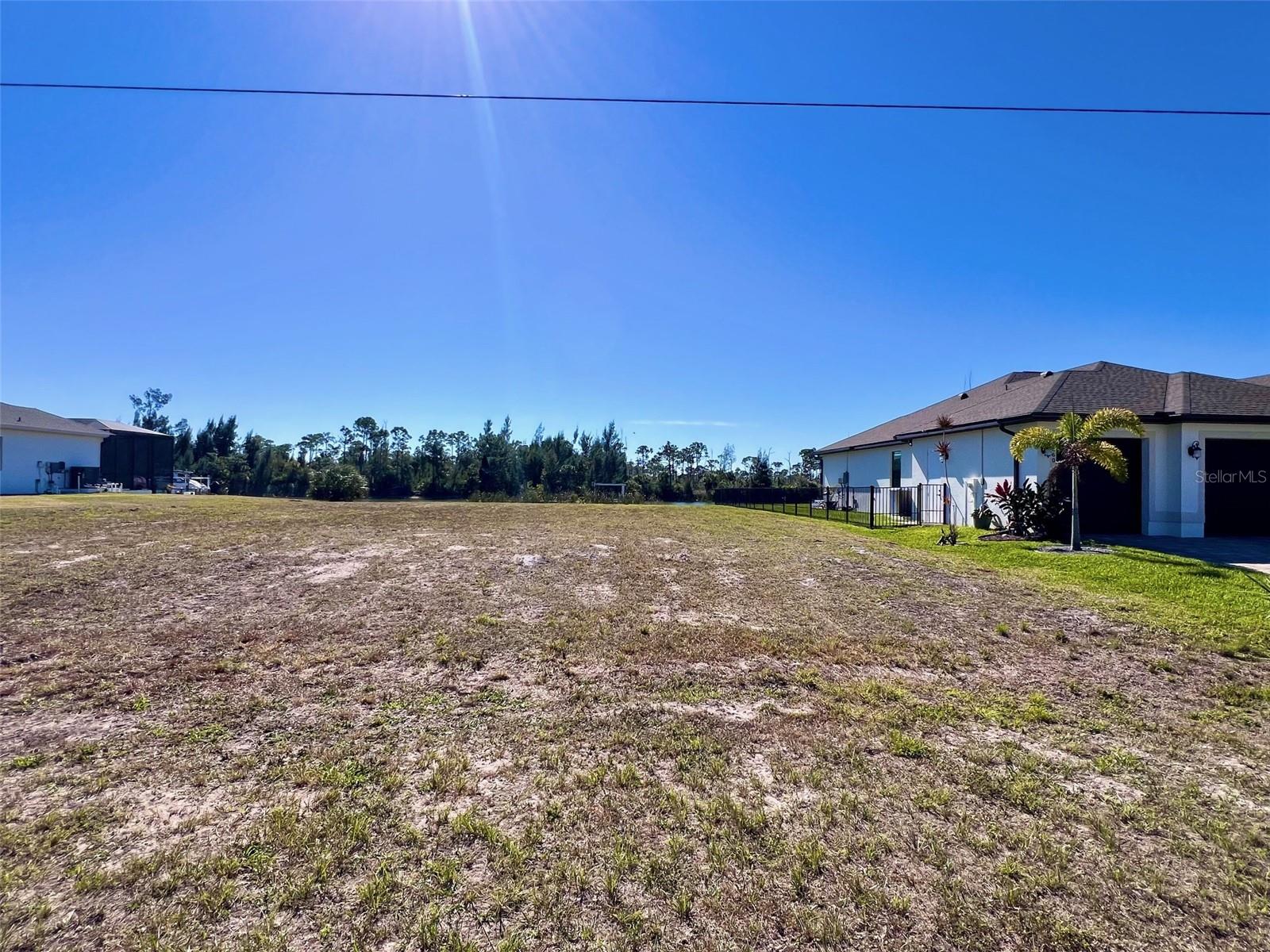 16652 LIGGETT CIR, PORT CHARLOTTE, FL, 33981