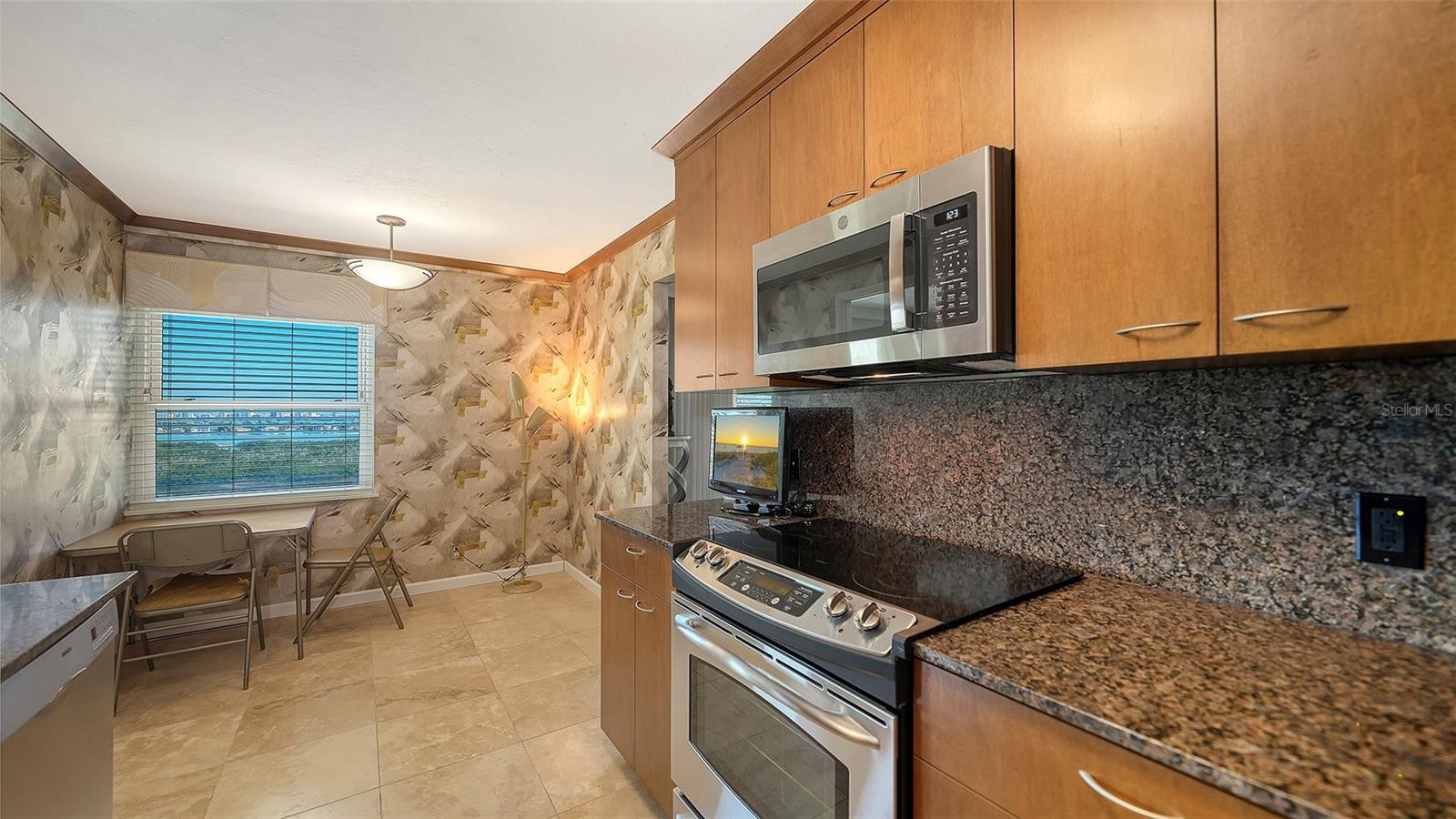 1750 BENJAMIN FRANKLIN DR #F, SARASOTA, FL, 34236