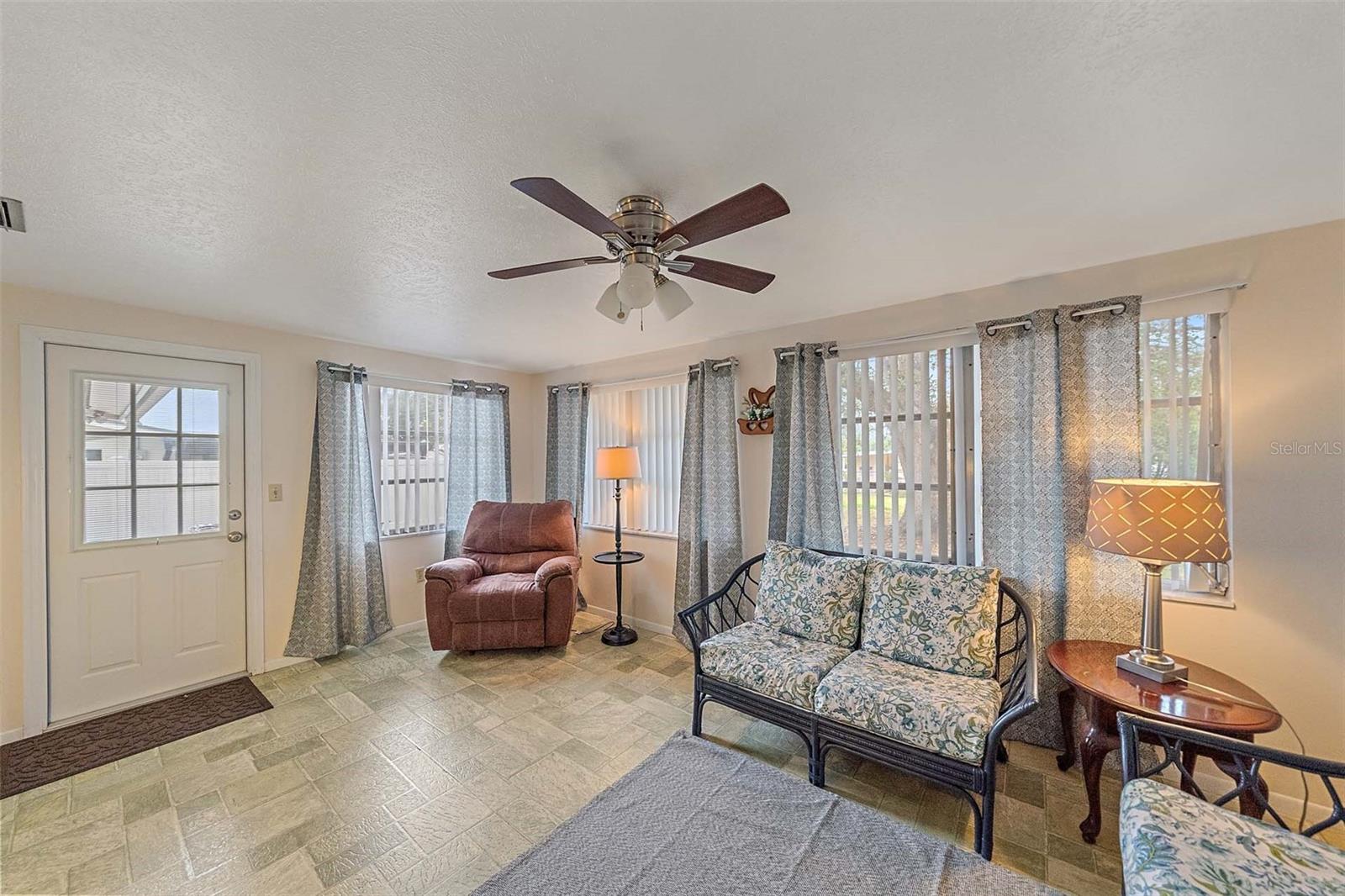 A4680496 Property Photo