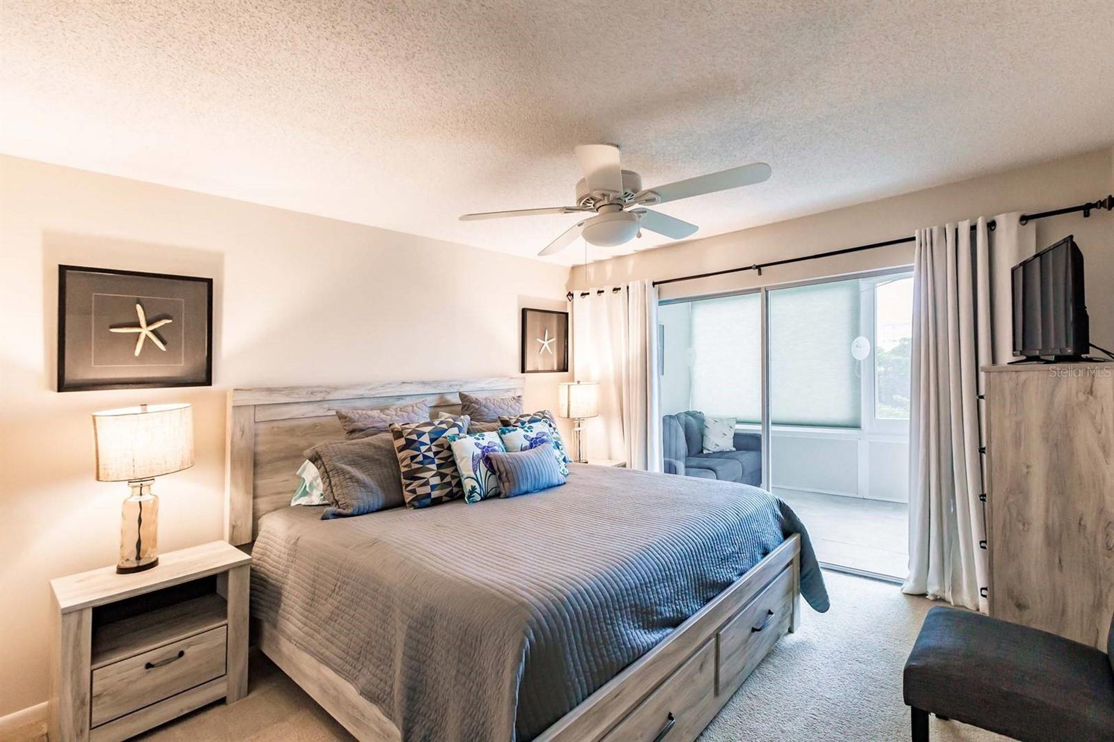 1200 E PEPPERTREE LN #206, SARASOTA, FL, 34242