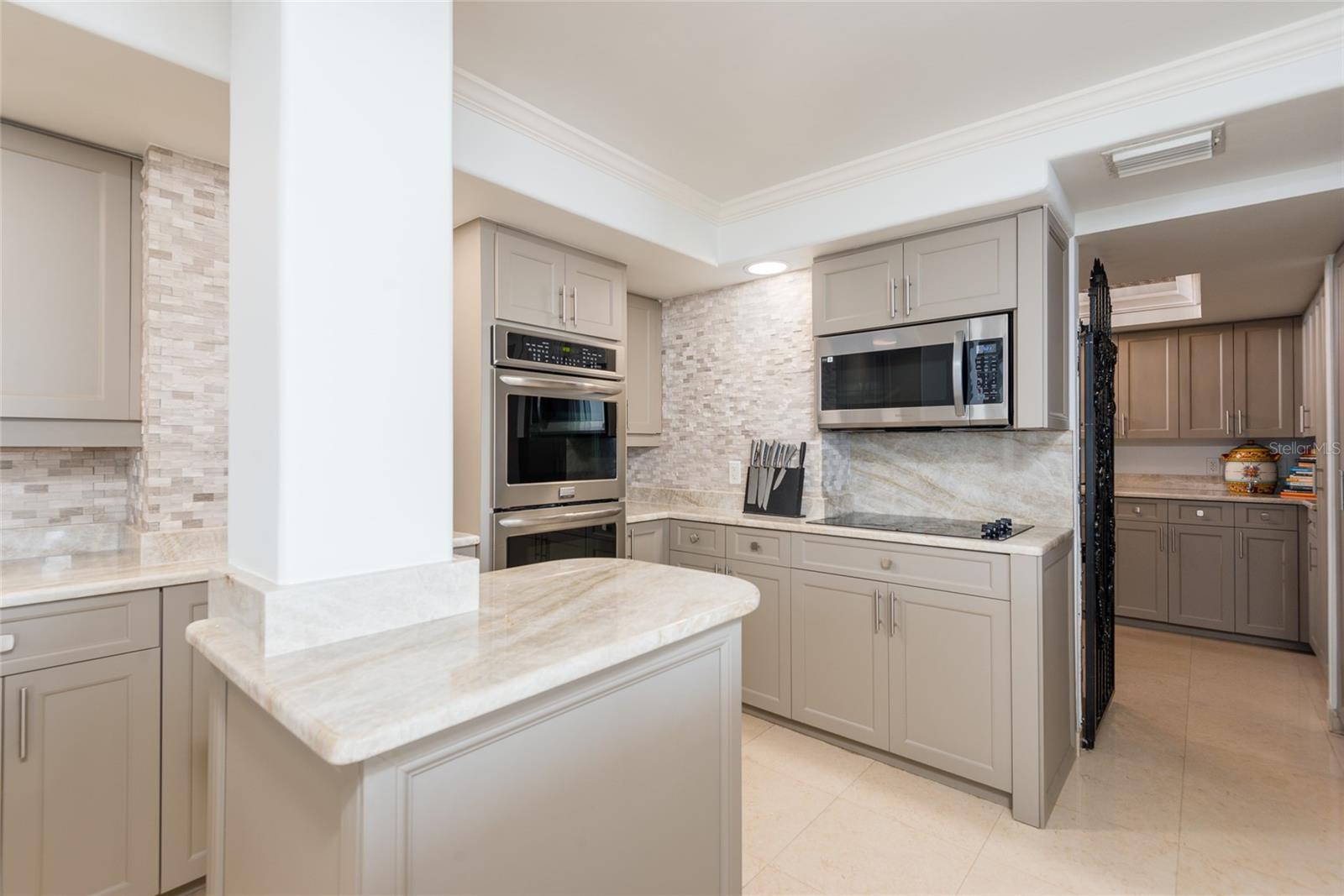 5700 MARINER ST #702, TAMPA, FL, 33609