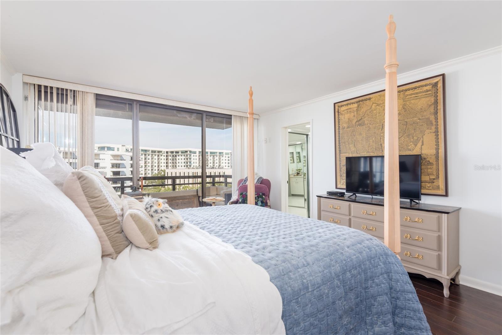 5700 MARINER ST #702, TAMPA, FL, 33609