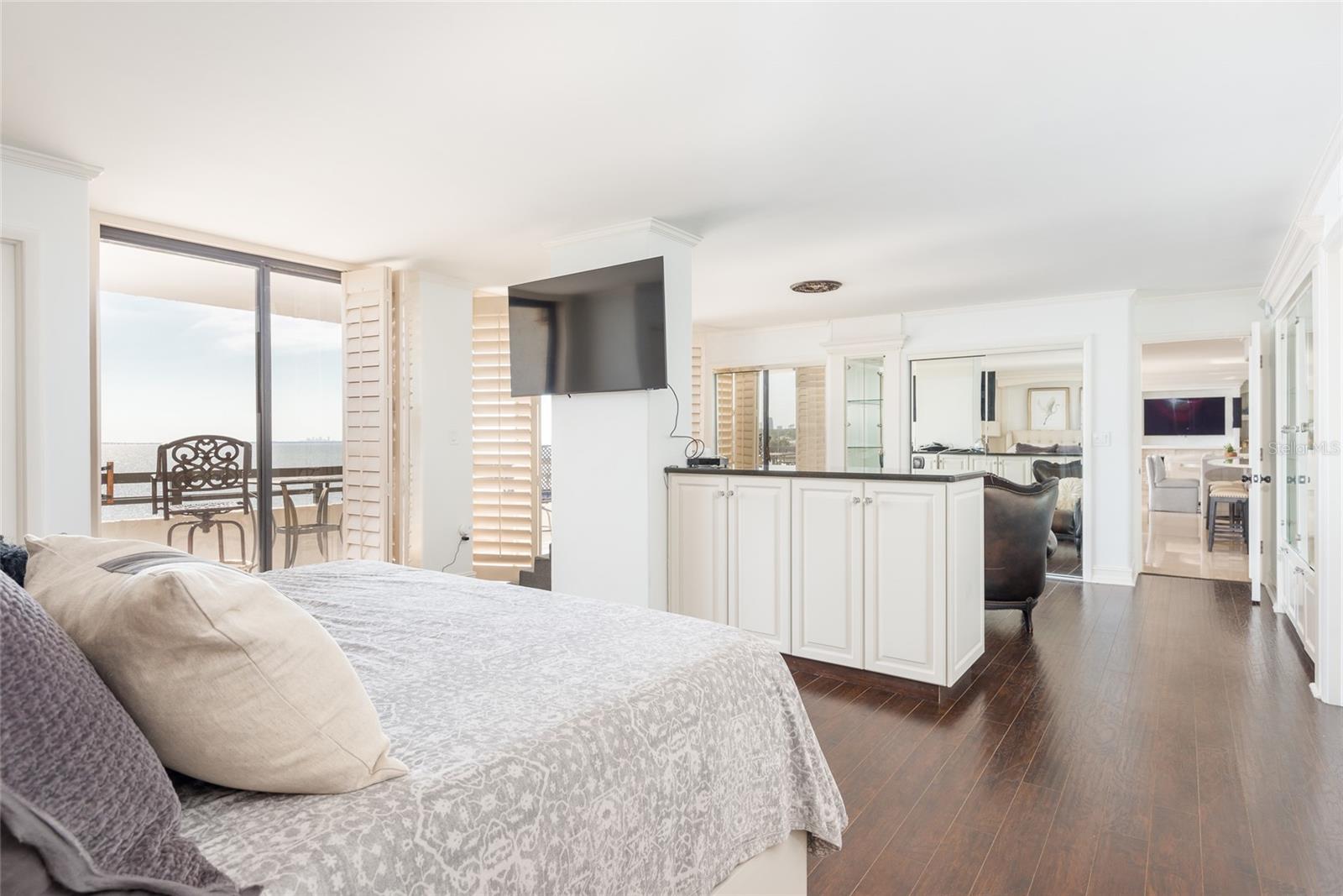 5700 MARINER ST #702, TAMPA, FL, 33609