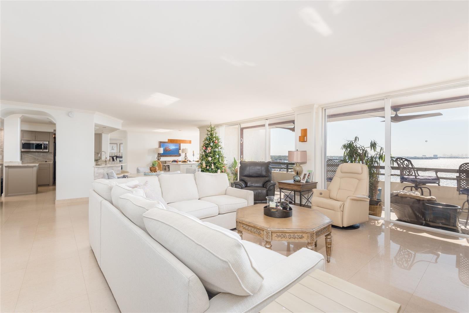 5700 MARINER ST #702, TAMPA, FL, 33609