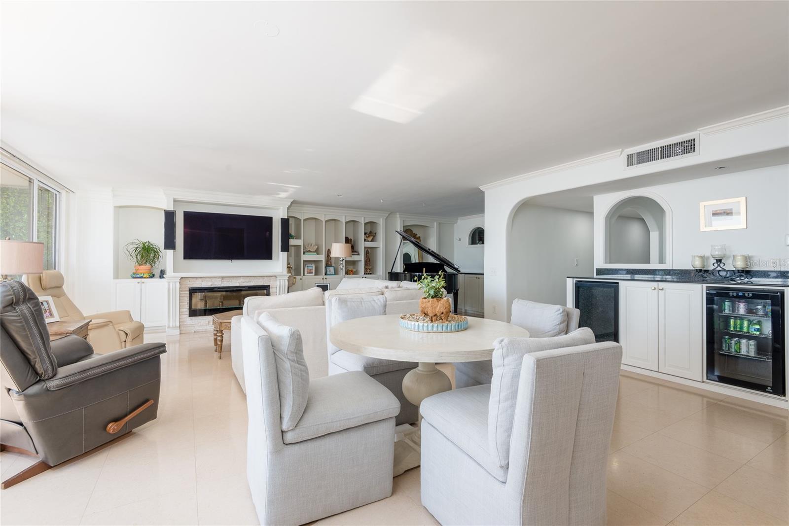 5700 MARINER ST #702, TAMPA, FL, 33609