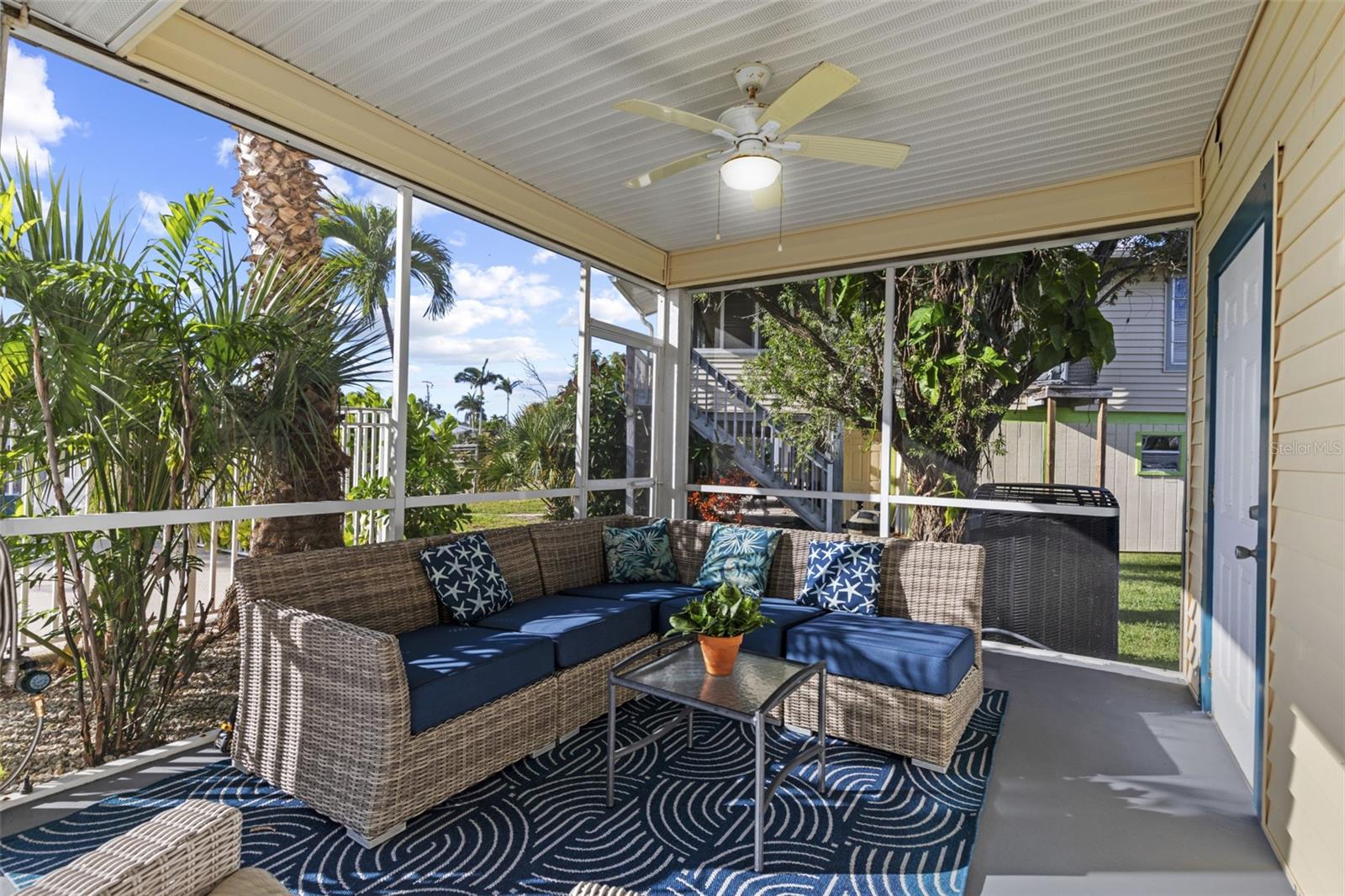 2291 PALM AVE, ST JAMES CITY, FL, 33956