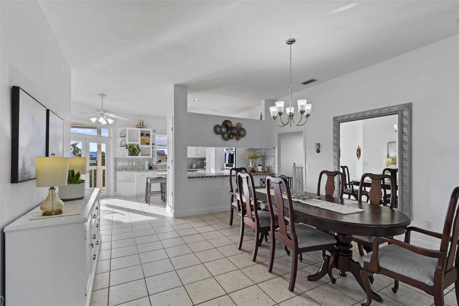 2291 PALM AVE, ST JAMES CITY, FL, 33956