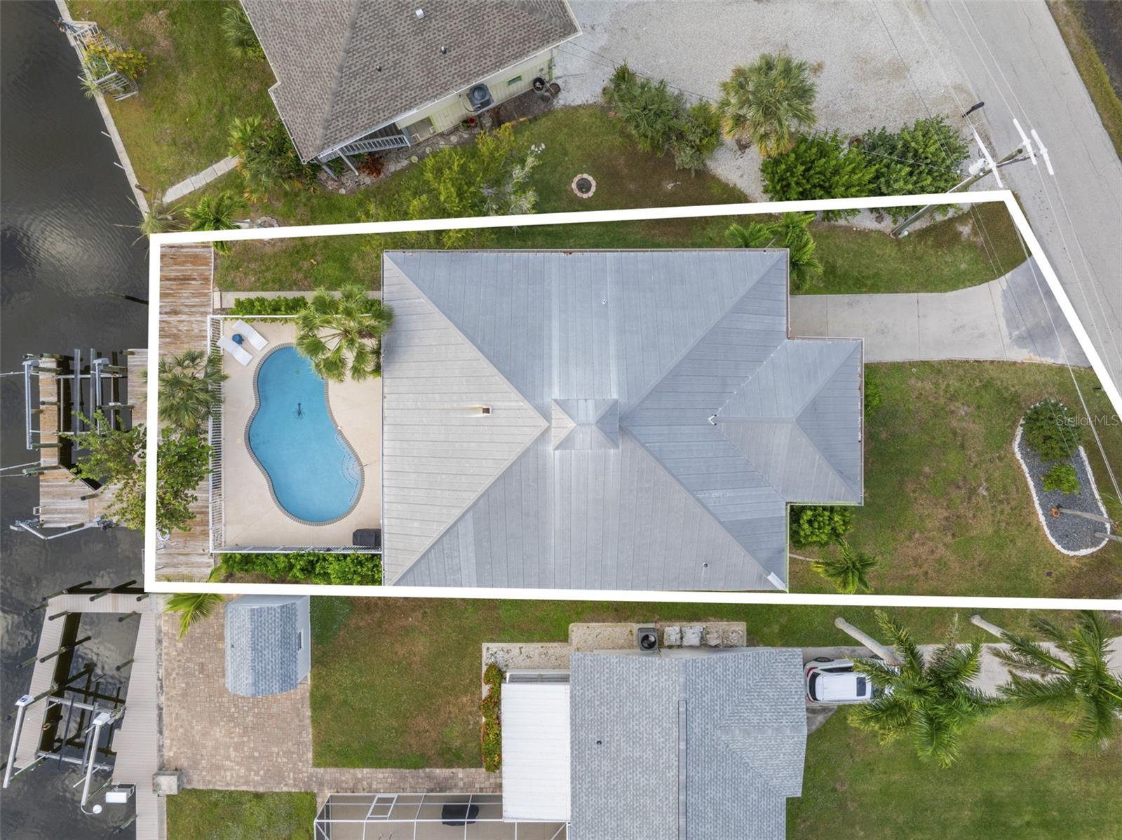 2291 PALM AVE, ST JAMES CITY, FL, 33956