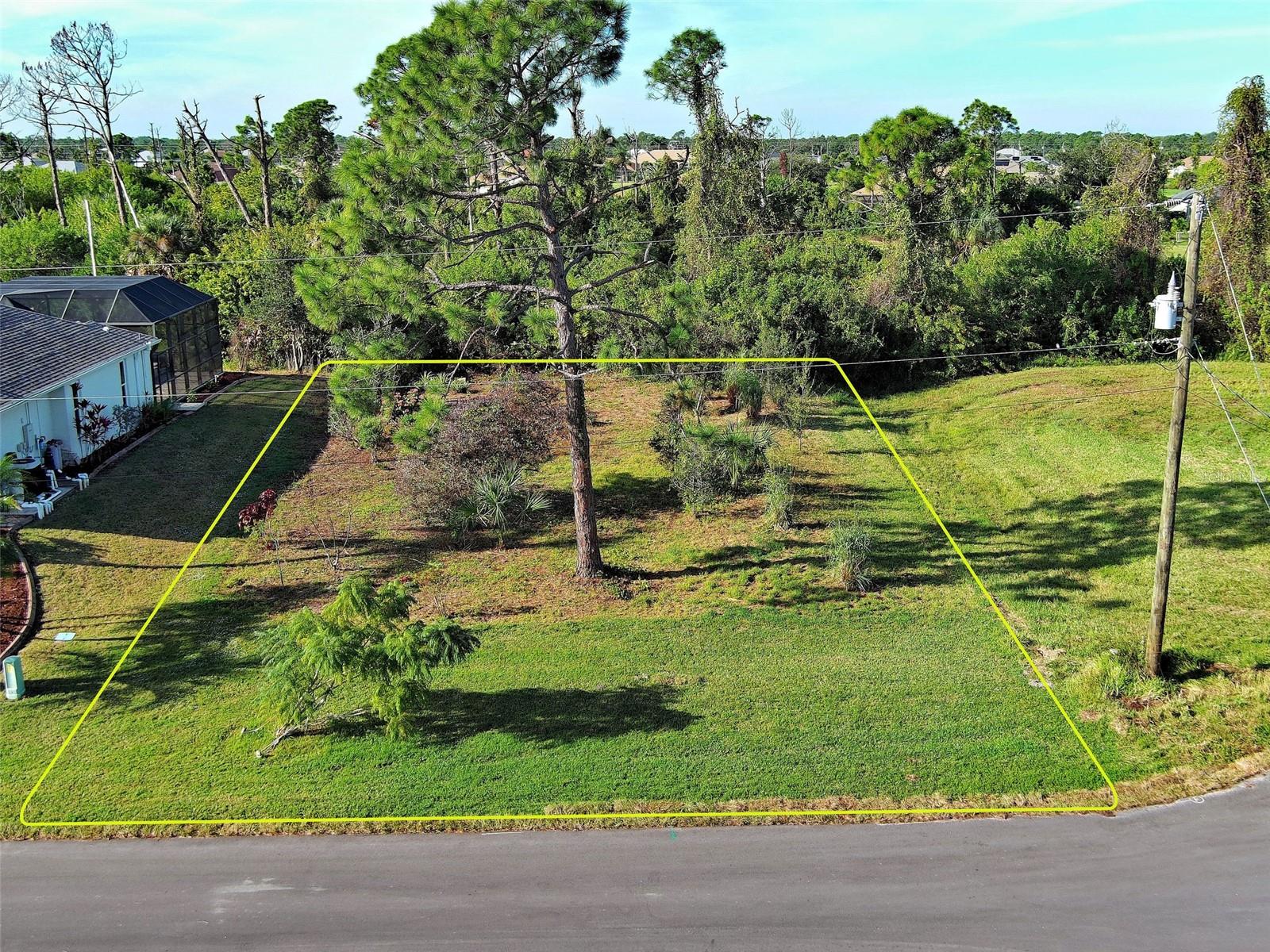 43 TEE VIEW RD, ROTONDA WEST, FL, 33947