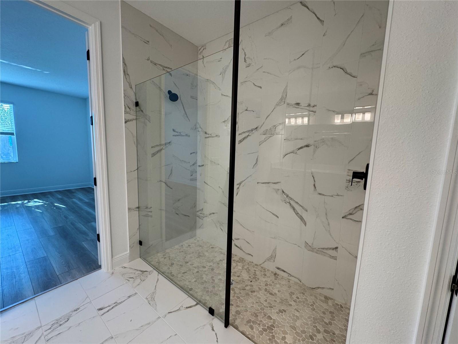 8007 SEAFLOWER PKWY, BRADENTON, FL, 34210