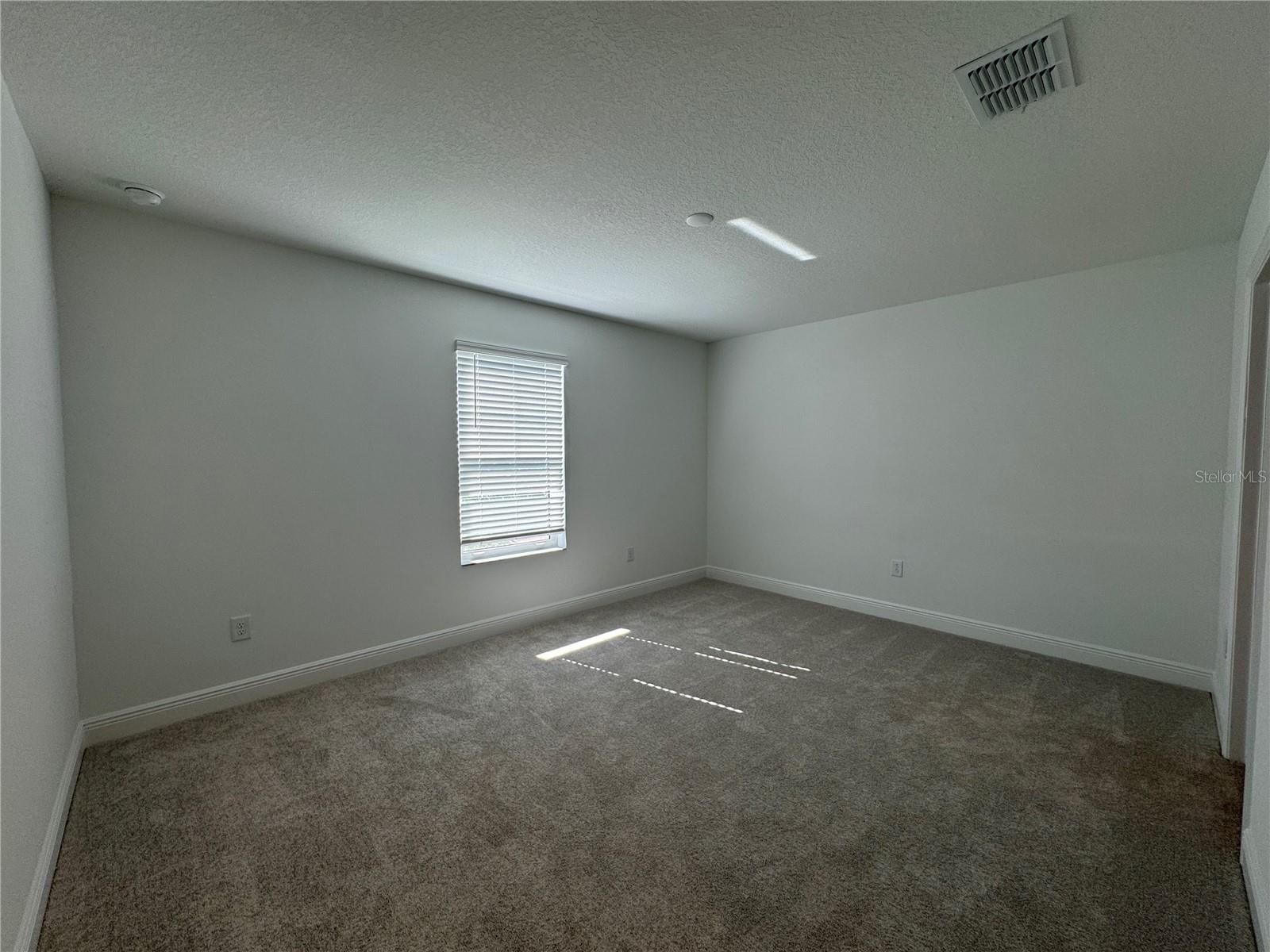 8007 SEAFLOWER PKWY, BRADENTON, FL, 34210