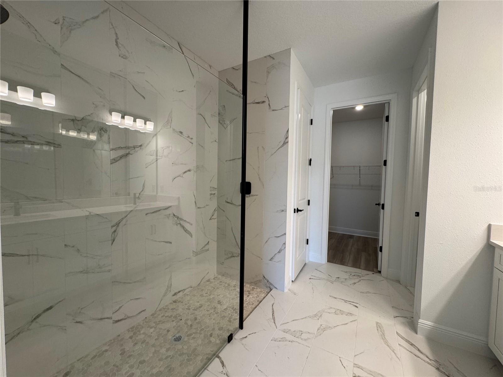 8007 SEAFLOWER PKWY, BRADENTON, FL, 34210