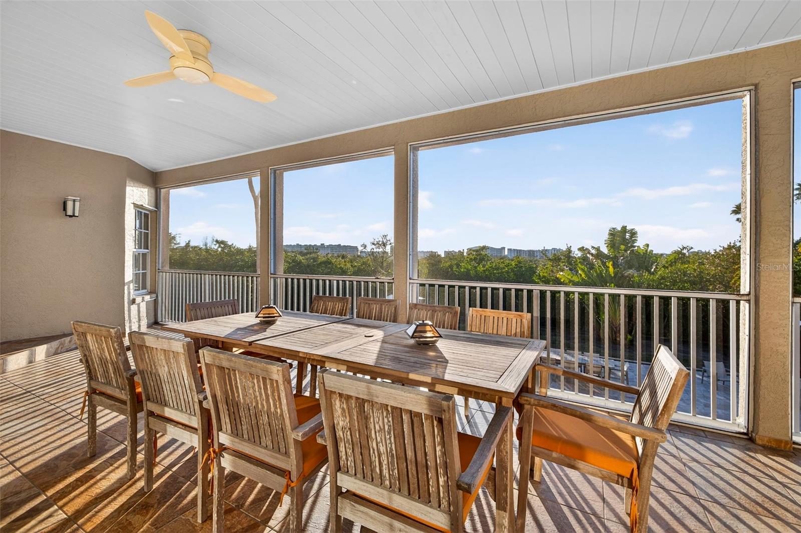 8880 COMMODORE DR, SEMINOLE, FL, 33776