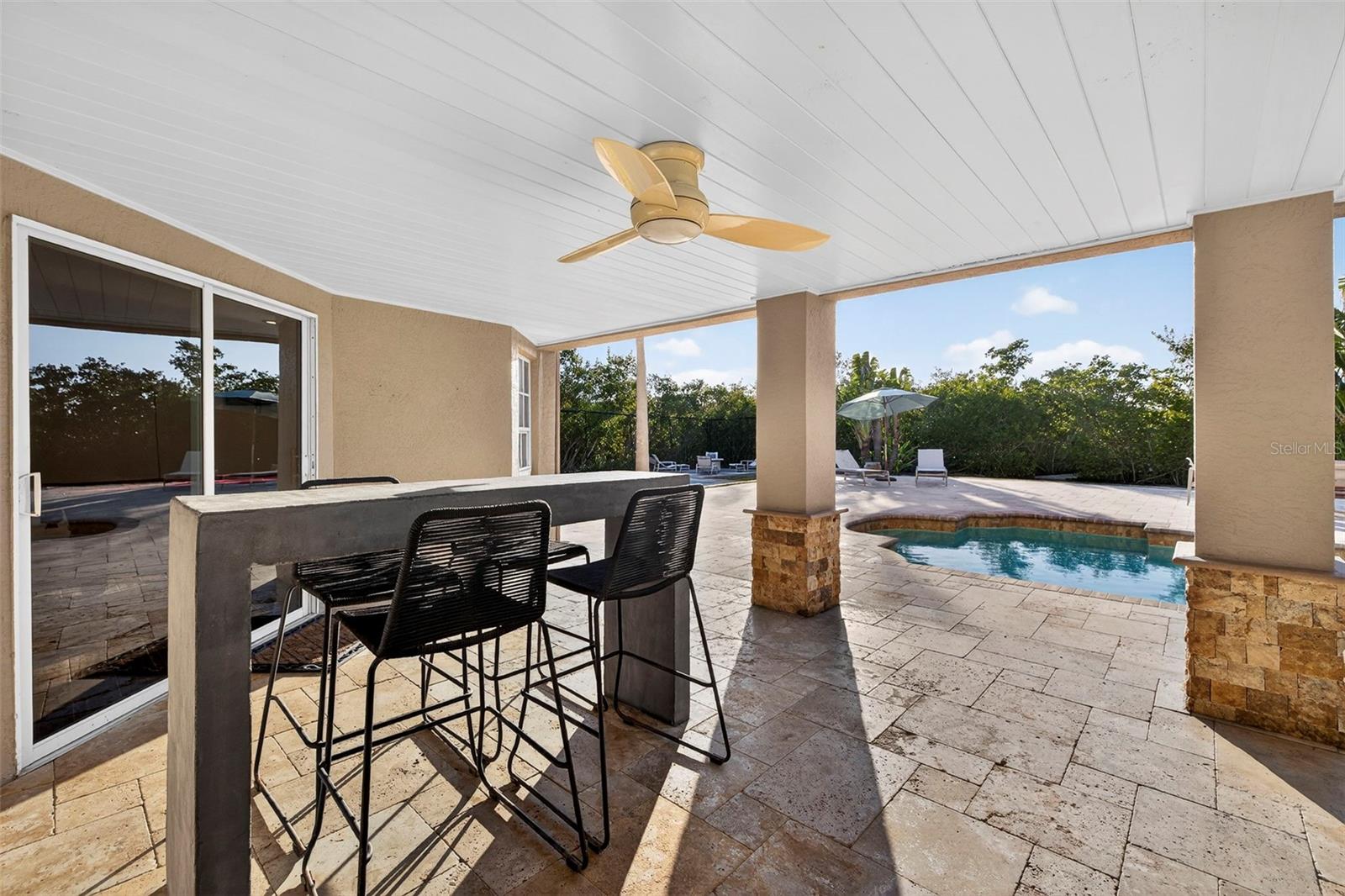 8880 COMMODORE DR, SEMINOLE, FL, 33776