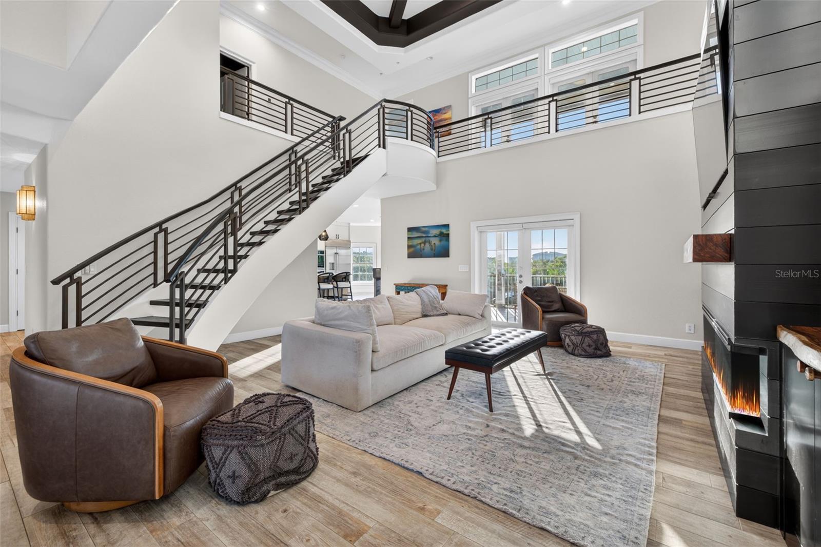 8880 COMMODORE DR, SEMINOLE, FL, 33776