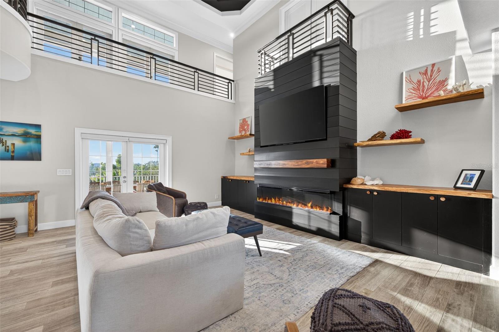 8880 COMMODORE DR, SEMINOLE, FL, 33776