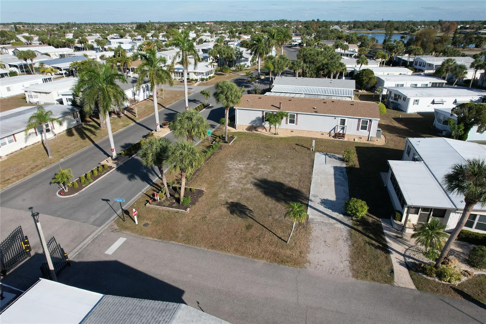 2100 KINGS HWY #28, PORT CHARLOTTE, FL, 33980