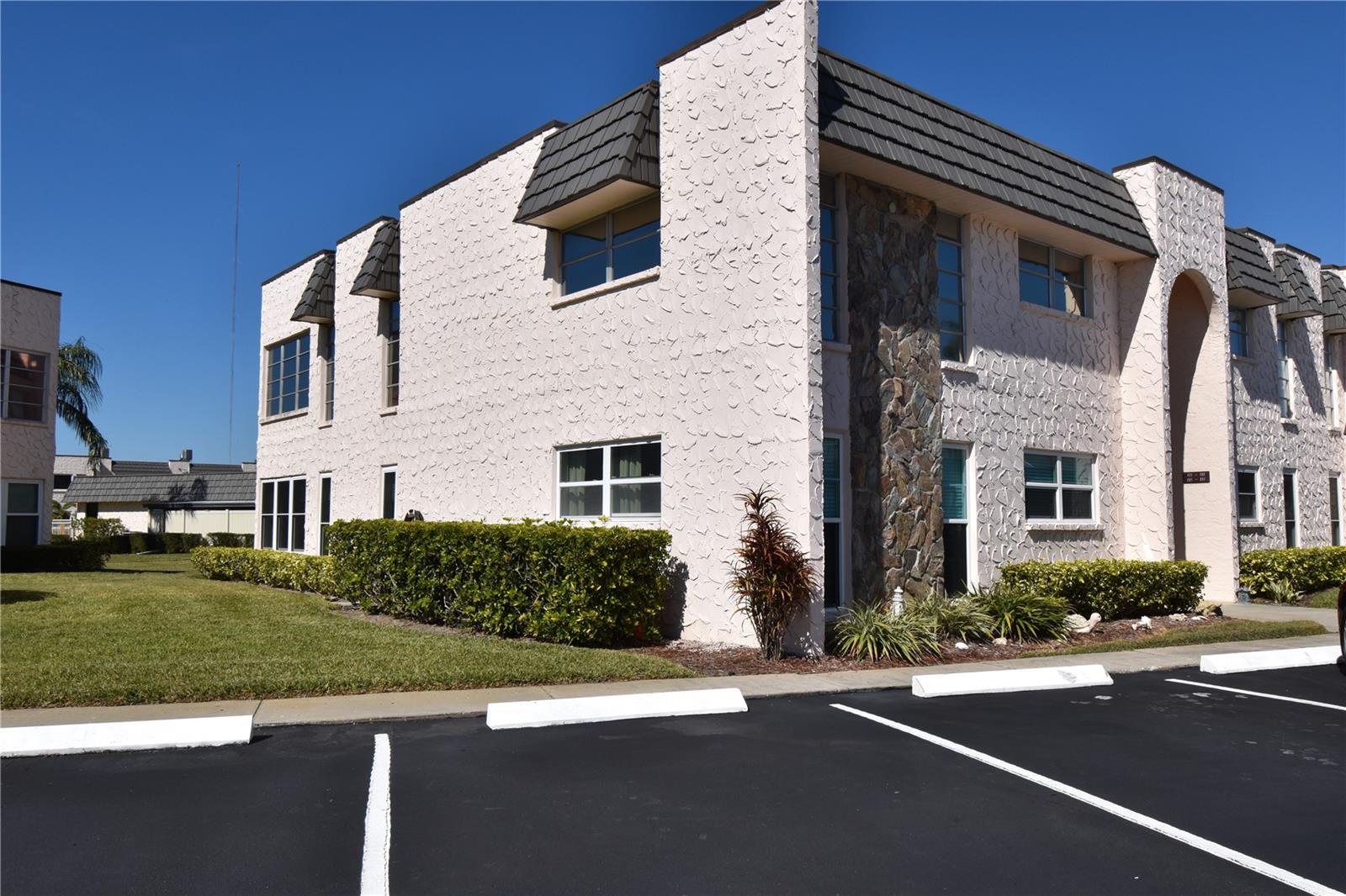 121 FERNWOOD CIR #121, SEMINOLE, FL, 33777