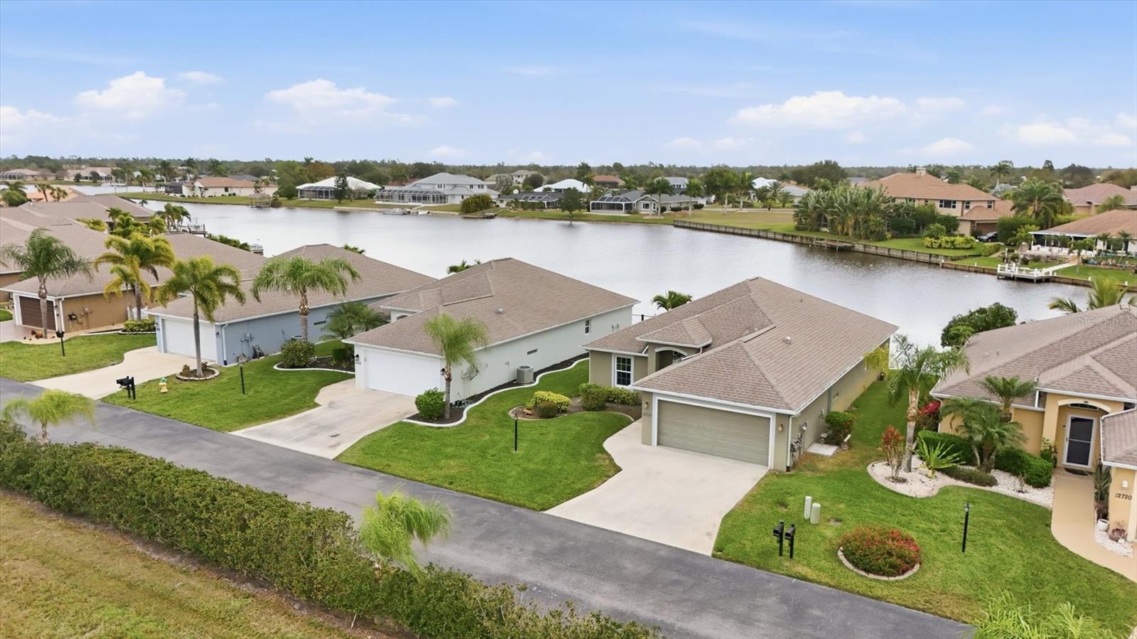 12710 SW LAKE SIDE DR, LAKE SUZY, FL, 34269