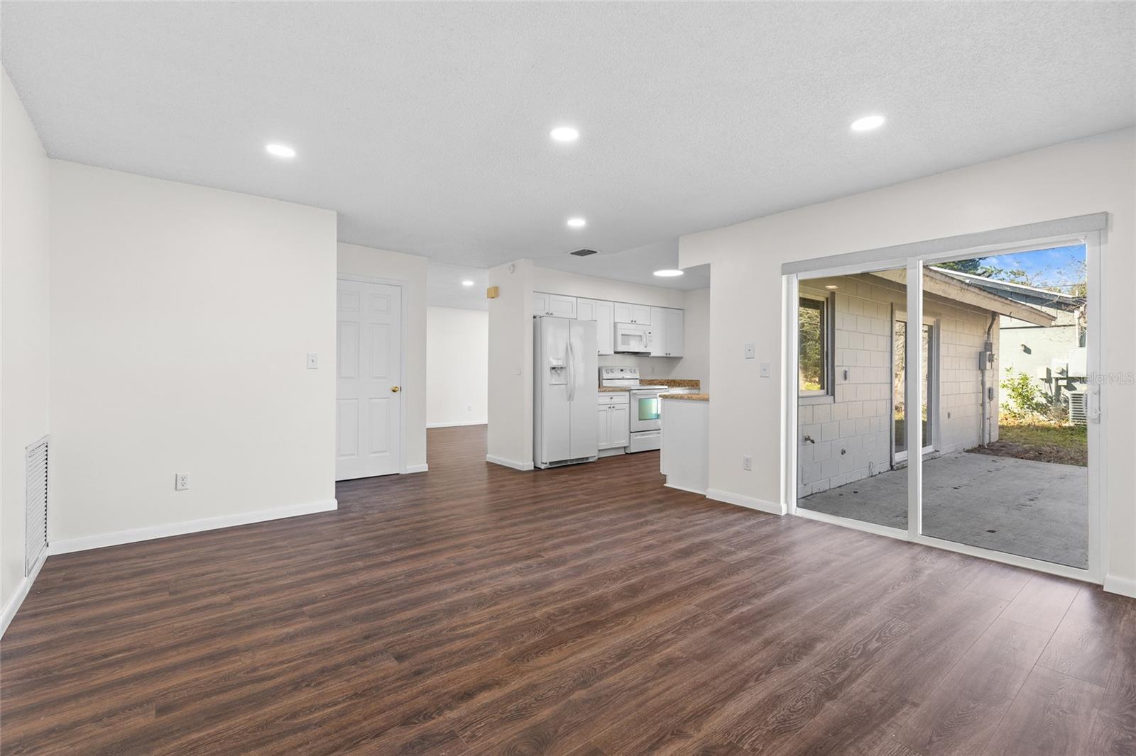 105 GRAHAM RD, FERN PARK, FL, 32730